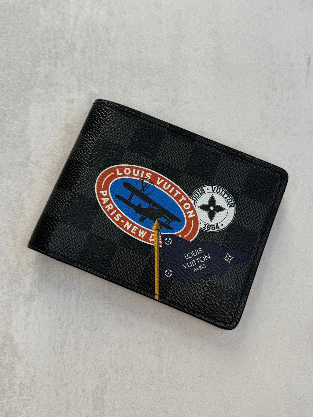 LOUIS VUITTON DAMIER GRAPHITE WORLD TOUR WALLET