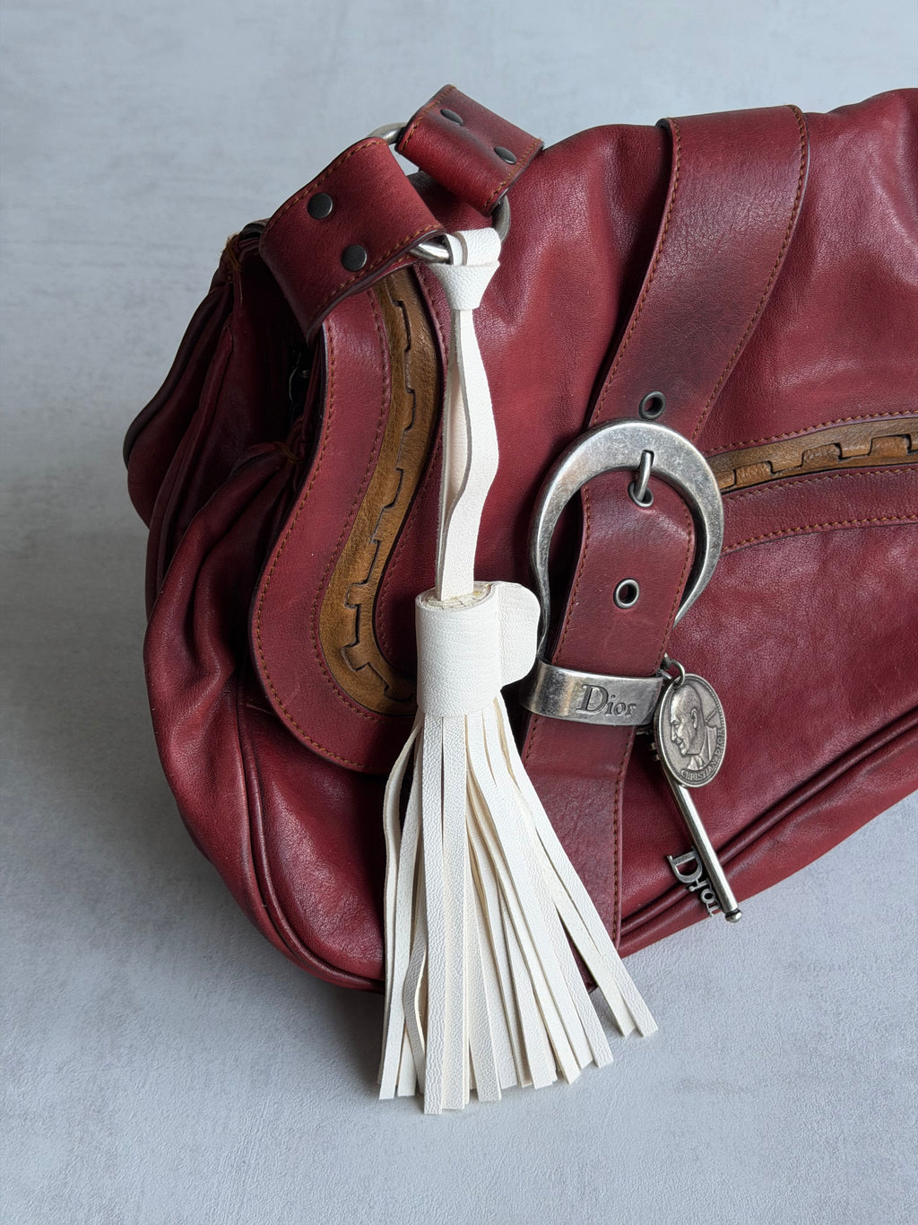 BOSSET „TASSEL“ CHARM