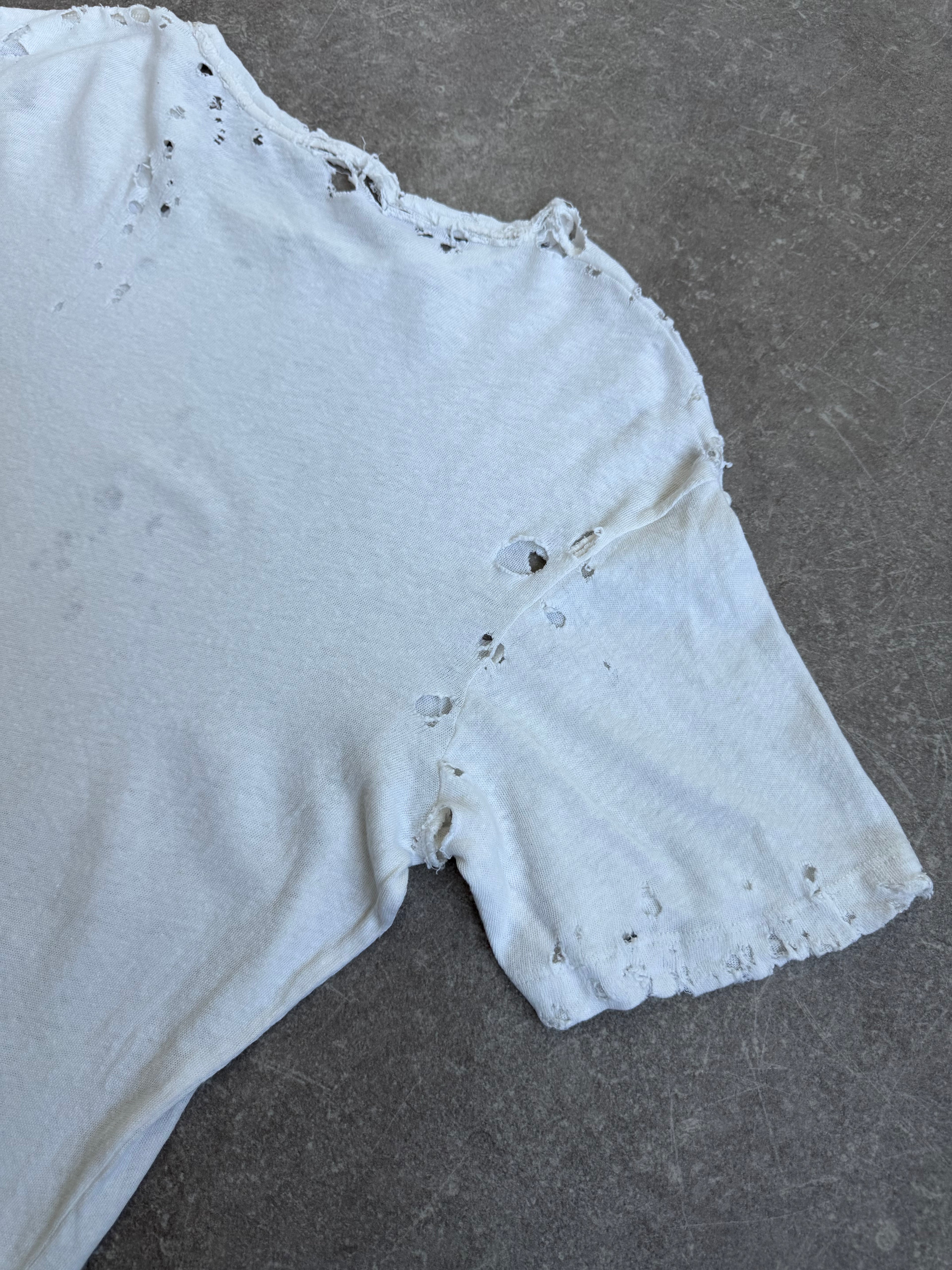 VINTAGE HEAVY DISTRESSED TEE