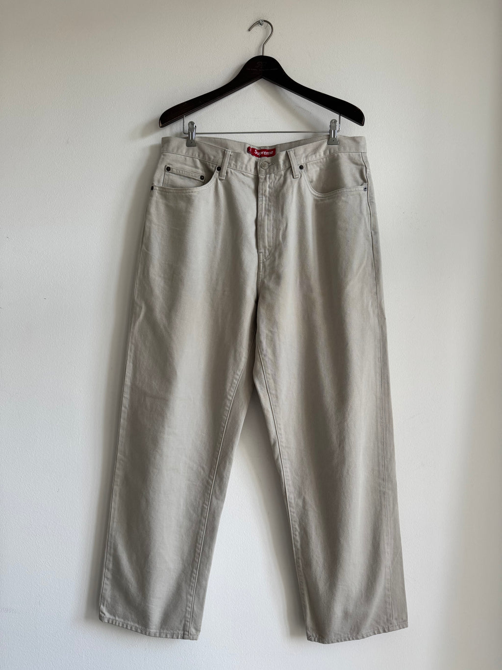 SUPREME BAGGY JEANS