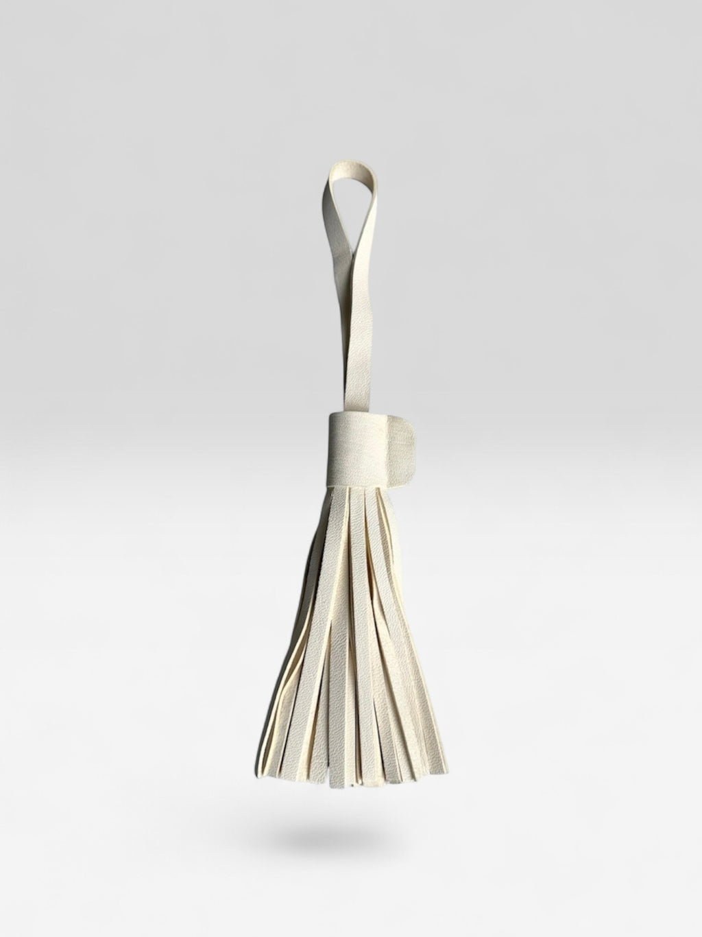 BOSSET „TASSEL“ CHARM