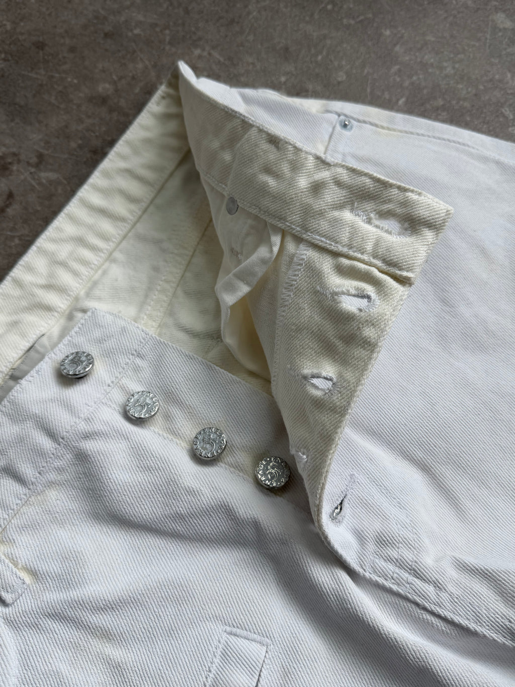 PAINTED BAGGY DENIM