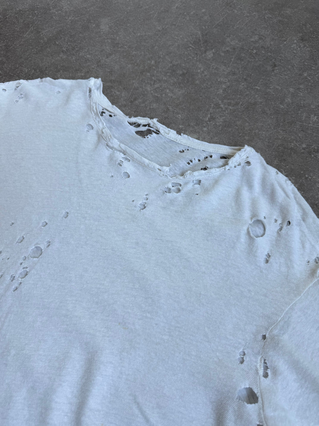 VINTAGE HEAVY DISTRESSED TEE
