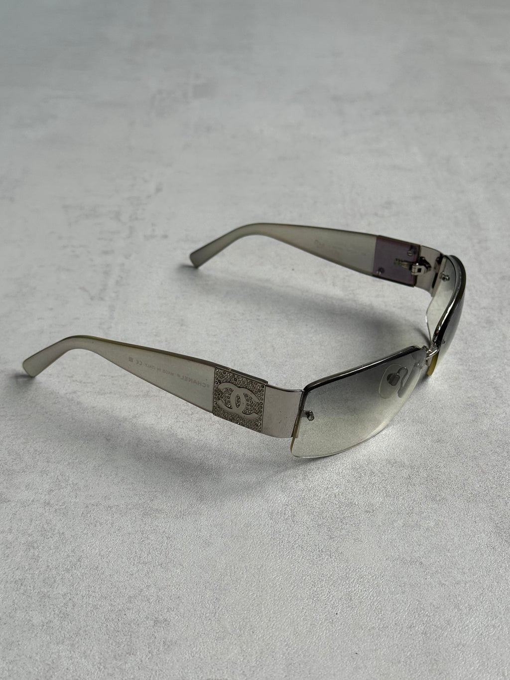 VINTAGE CHANEL STUDDED SHIELD FRAME GLASSES