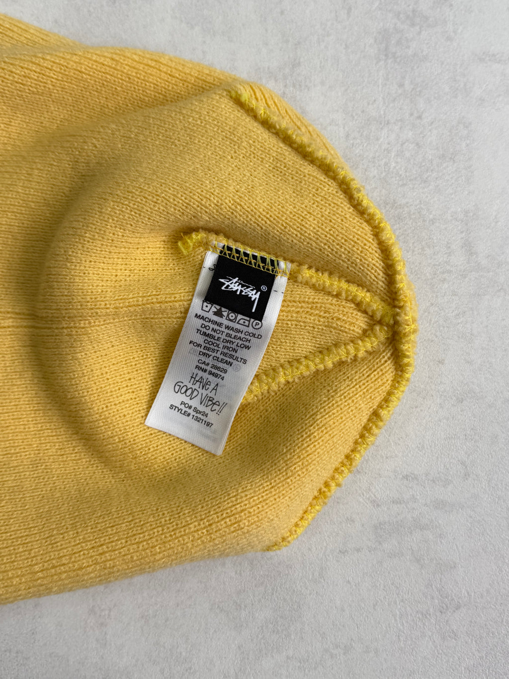 STUSSY 8-BALL BEANIE