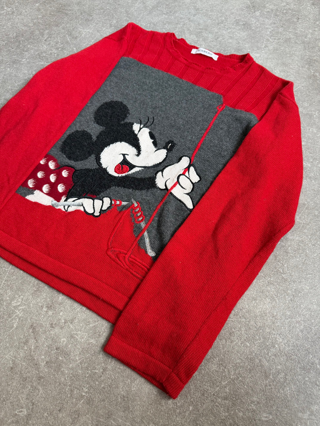 VINTAGE ICEBERG DISNEY KNIT SWEATER