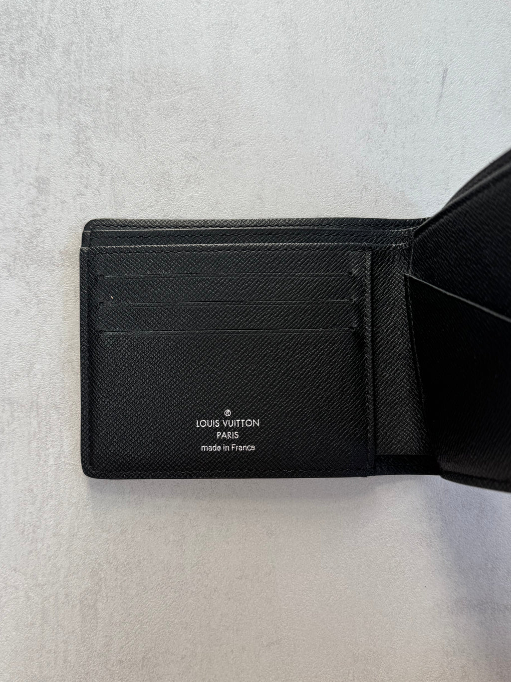 LOUIS VUITTON DAMIER GRAPHITE WORLD TOUR WALLET