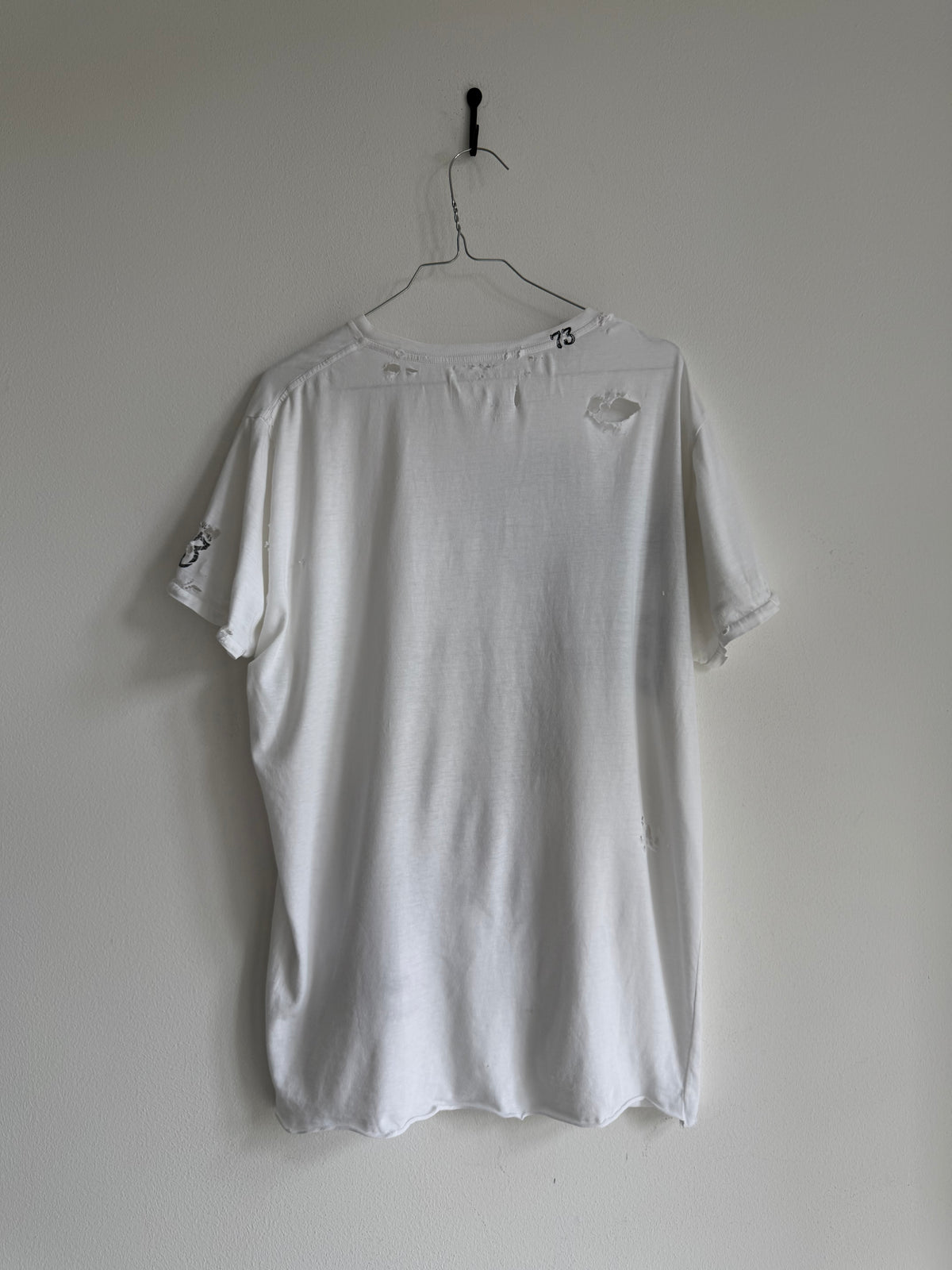 VINTAGE DISTRESSED „BULLDOG“ GRAPHIC TEE