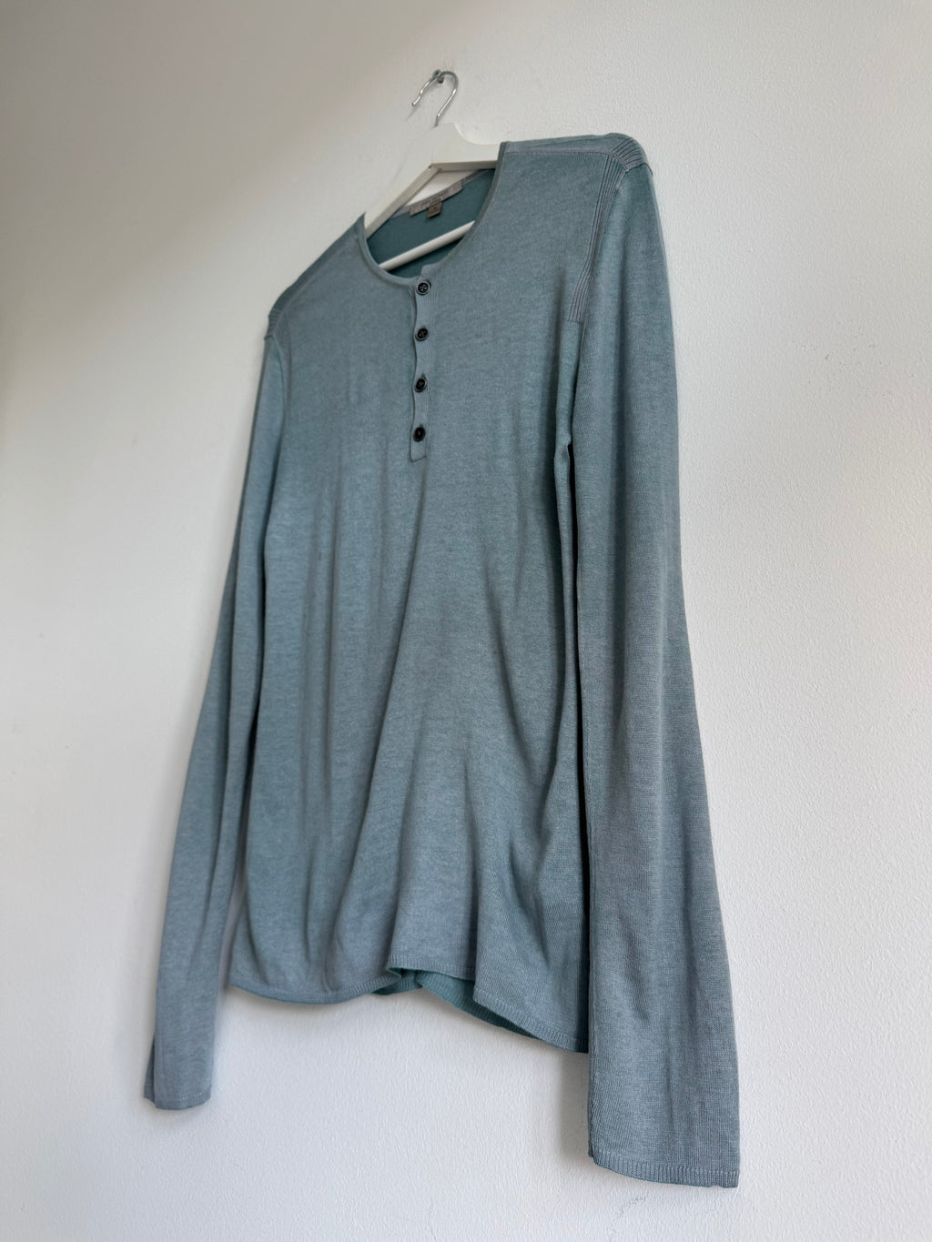 JOHN VARVATOS HENLEY KNIT SWEATER