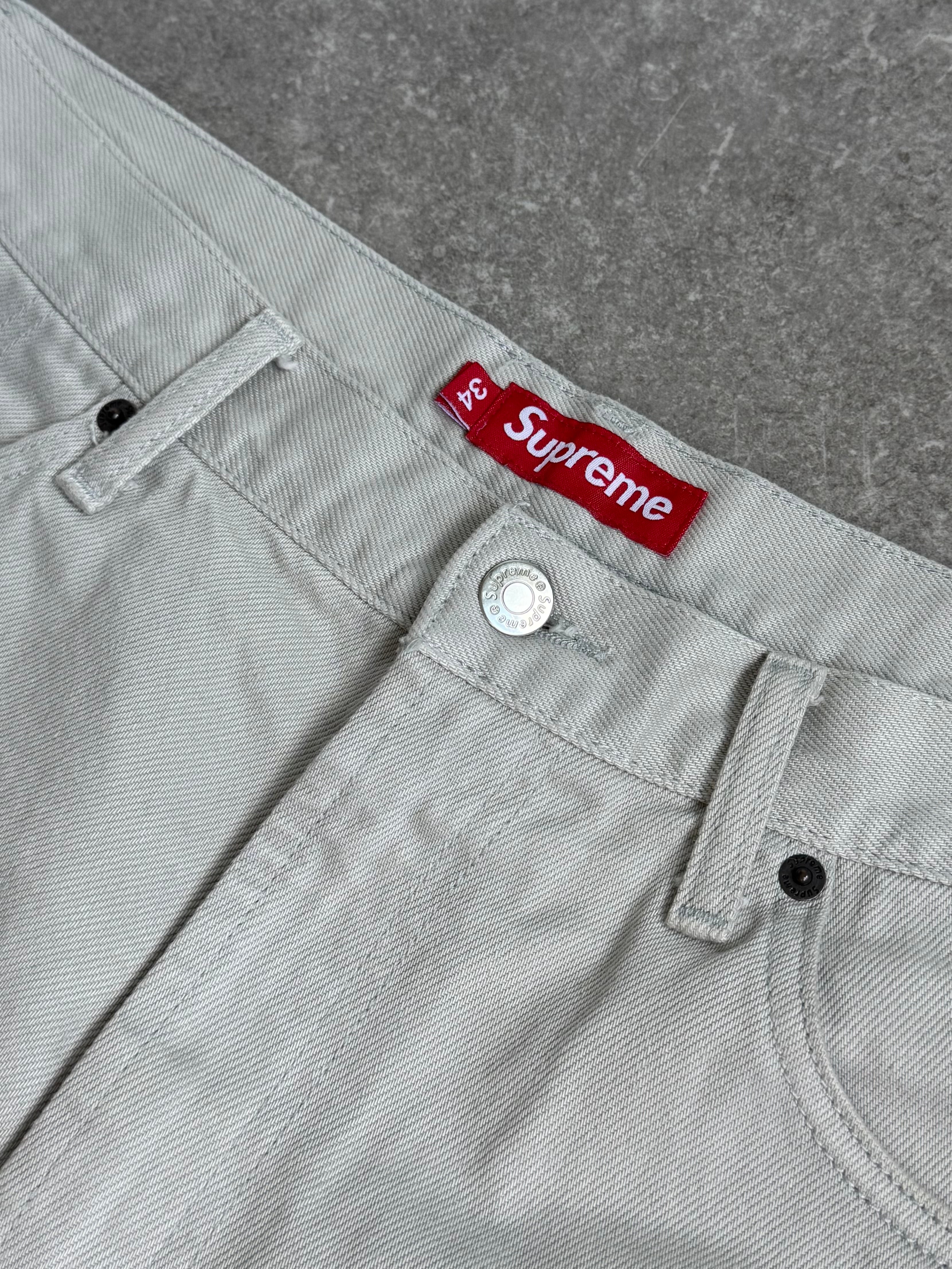 SUPREME BAGGY JEANS