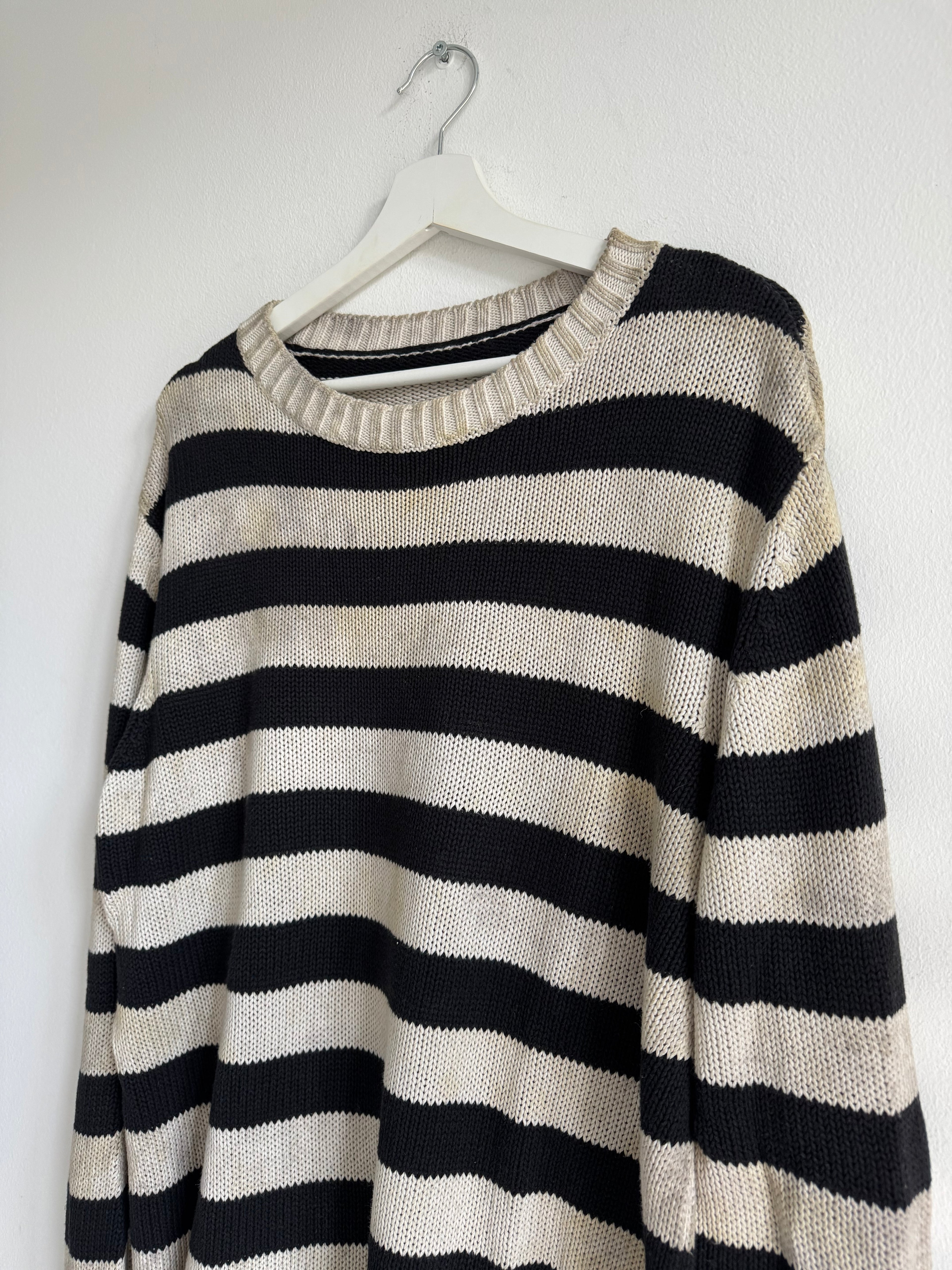 VINTAGE STRIPED KNIT SWEATER