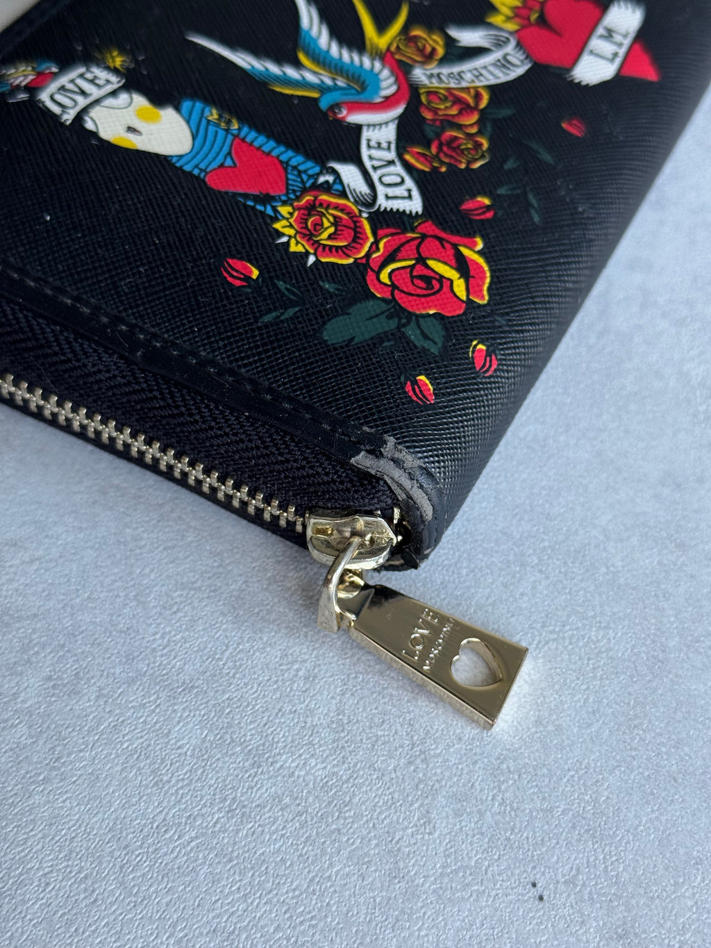 MOSCHINO GRAPHIC WALLET