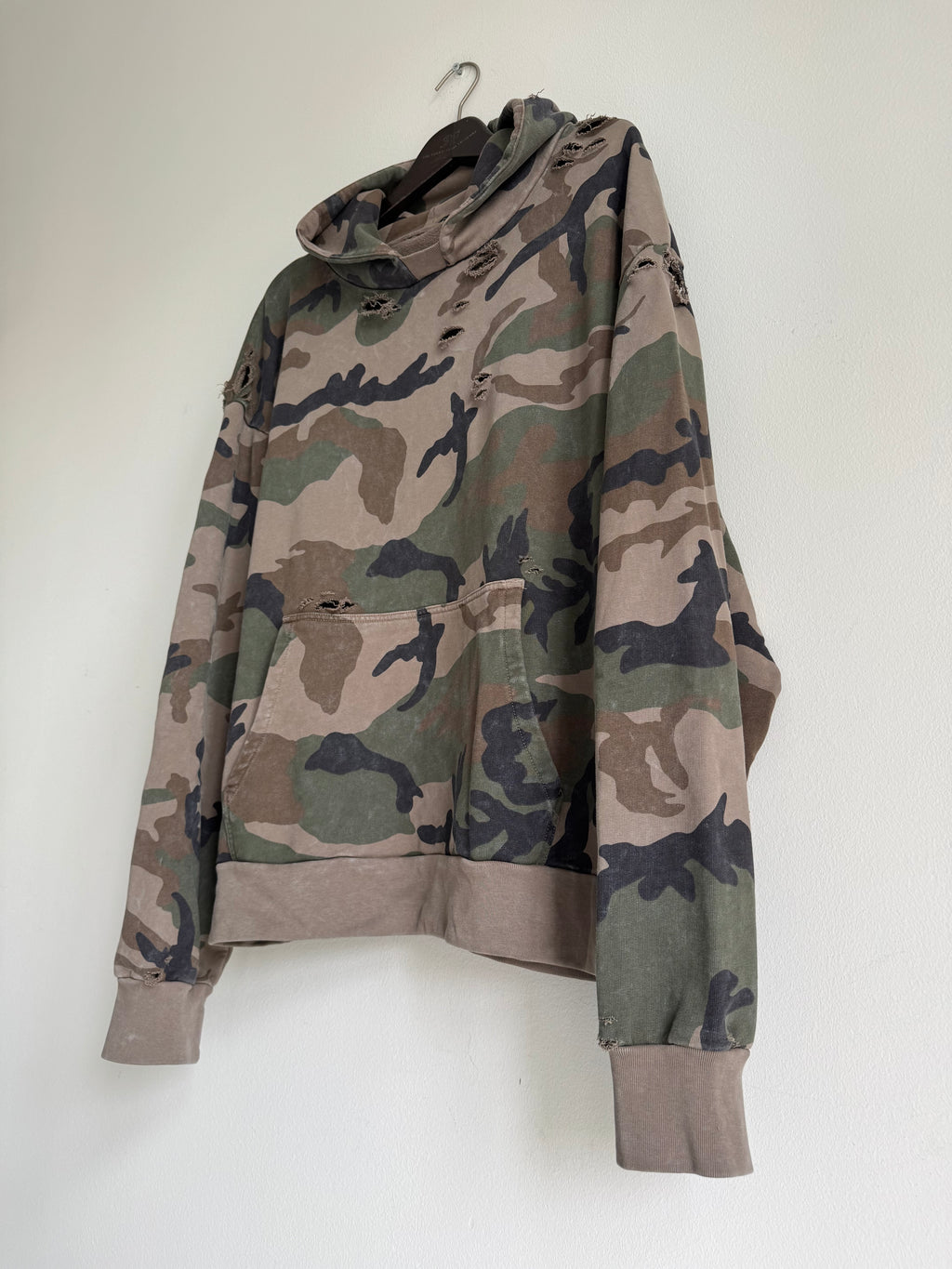 VINTAGE DISTRESSED CAMO HOODIE
