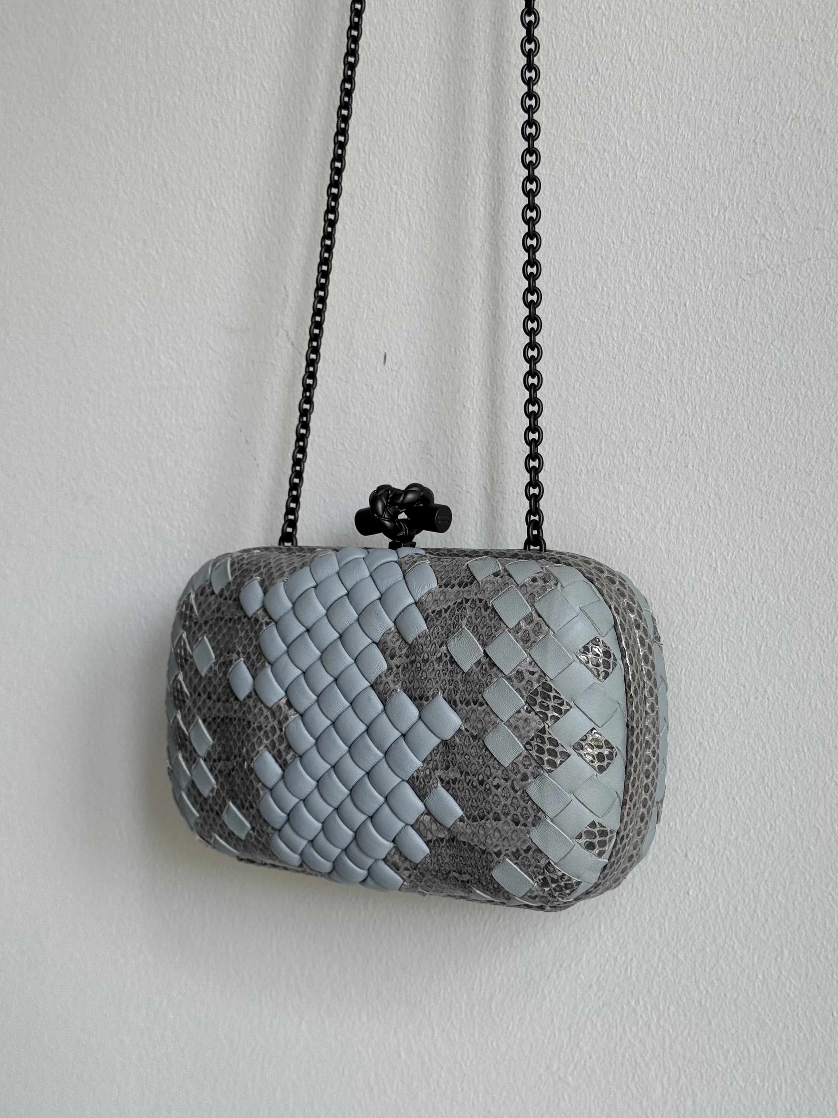 BOTTEGA VENETA KNOT CLUTCH