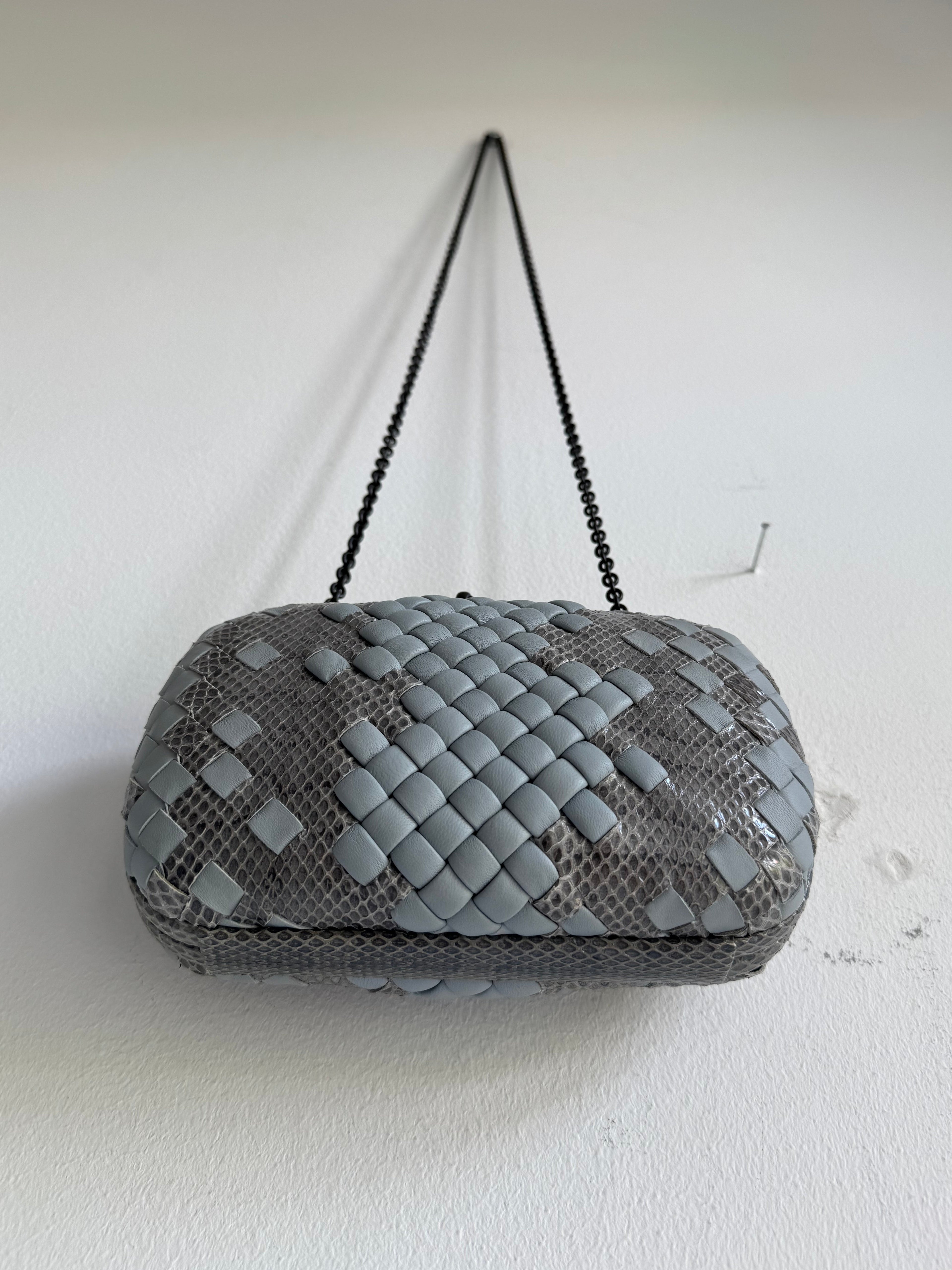BOTTEGA VENETA KNOT CLUTCH