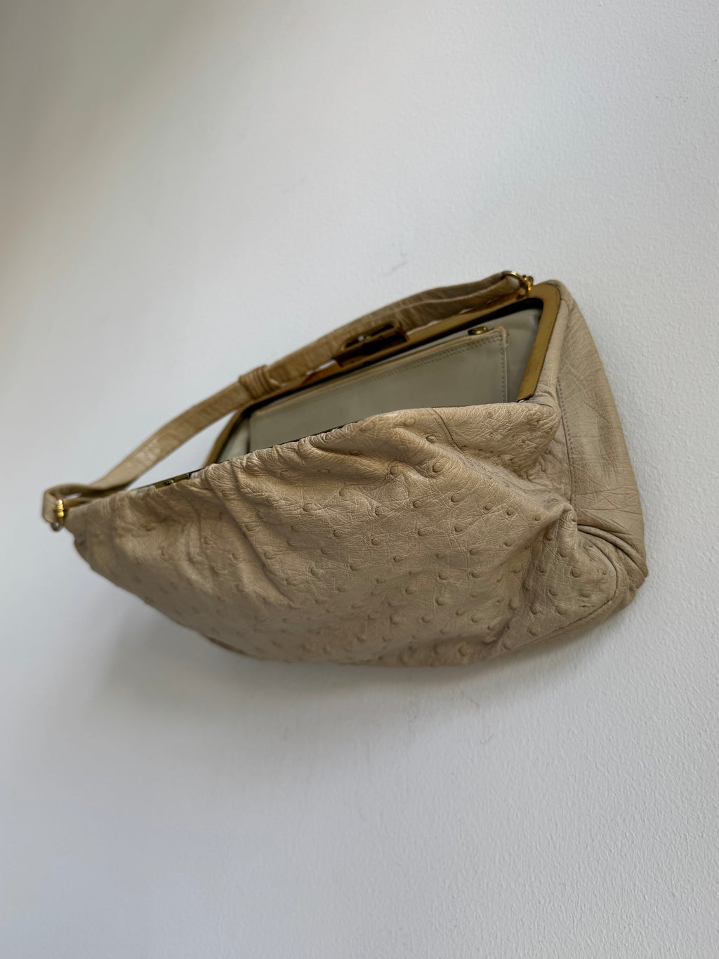 VINTAGE 50s OSTRICH LEATHER CLUTCH