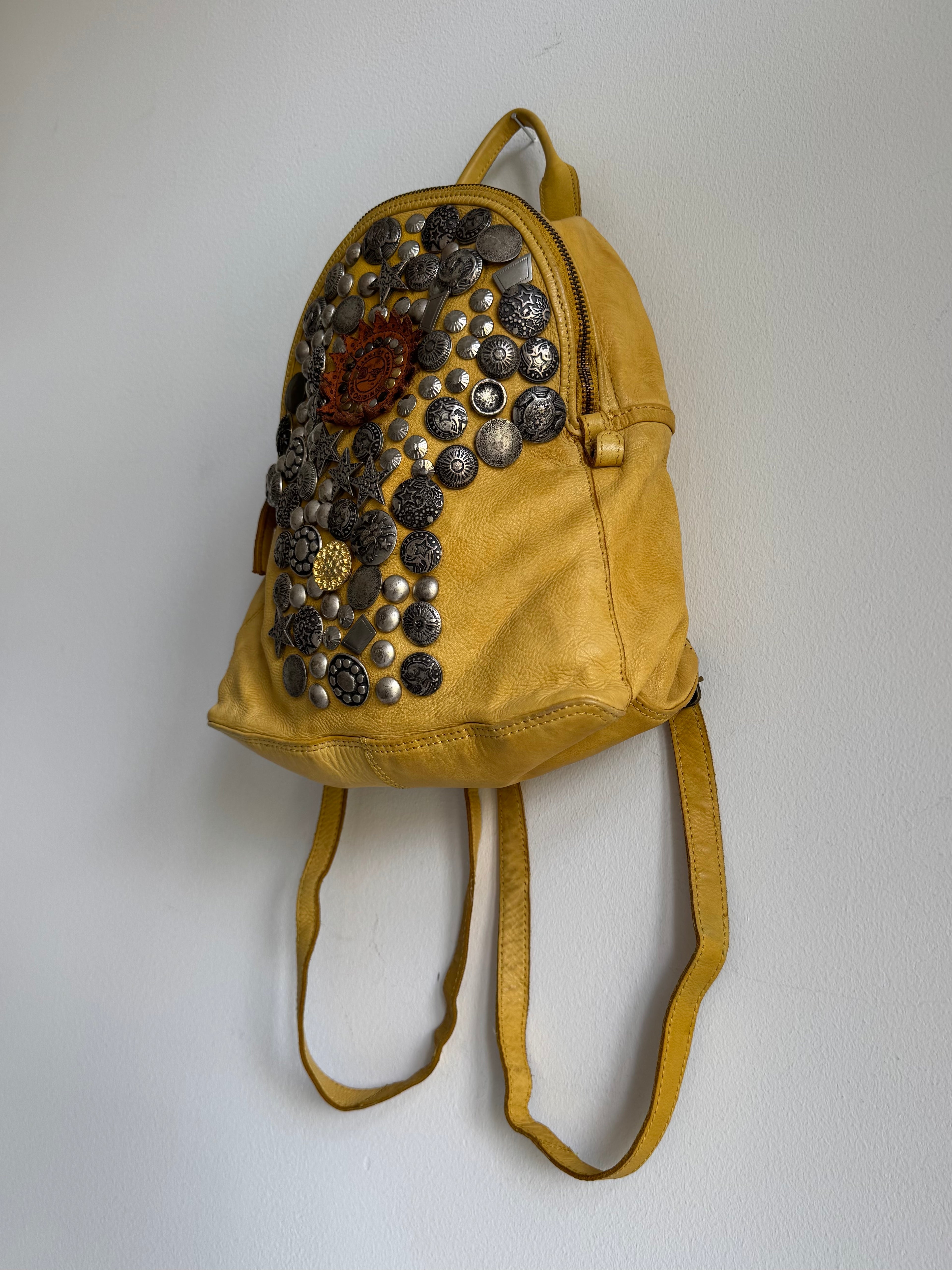 VINTAGE LEATHER STUDDED BACKPACK