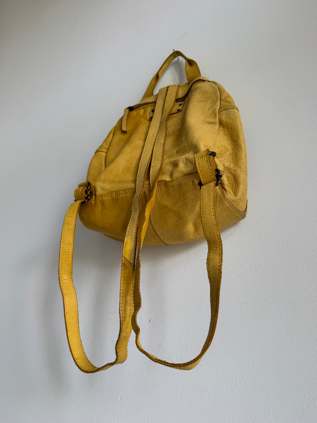 VINTAGE LEATHER STUDDED BACKPACK