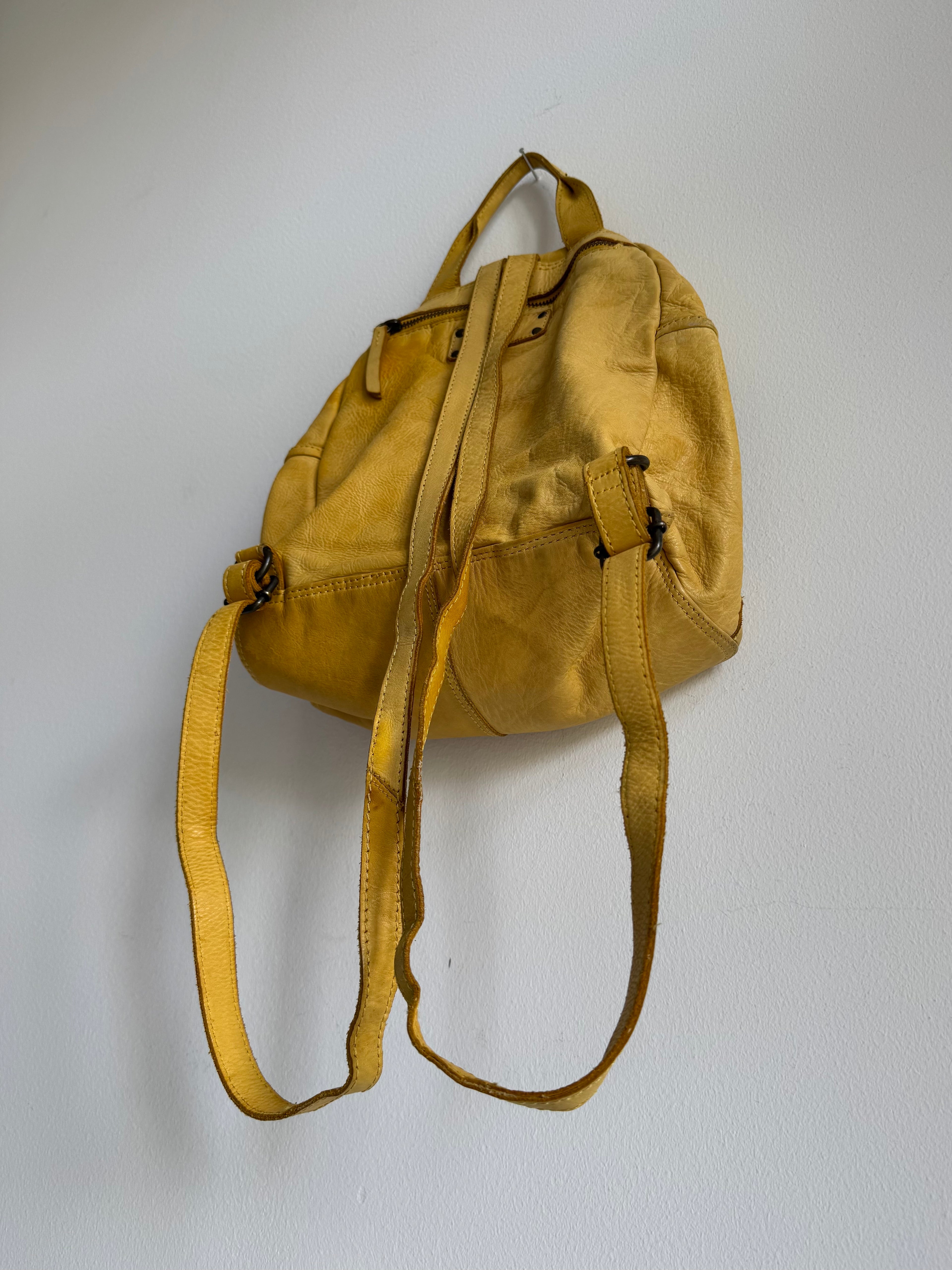 VINTAGE LEATHER STUDDED BACKPACK