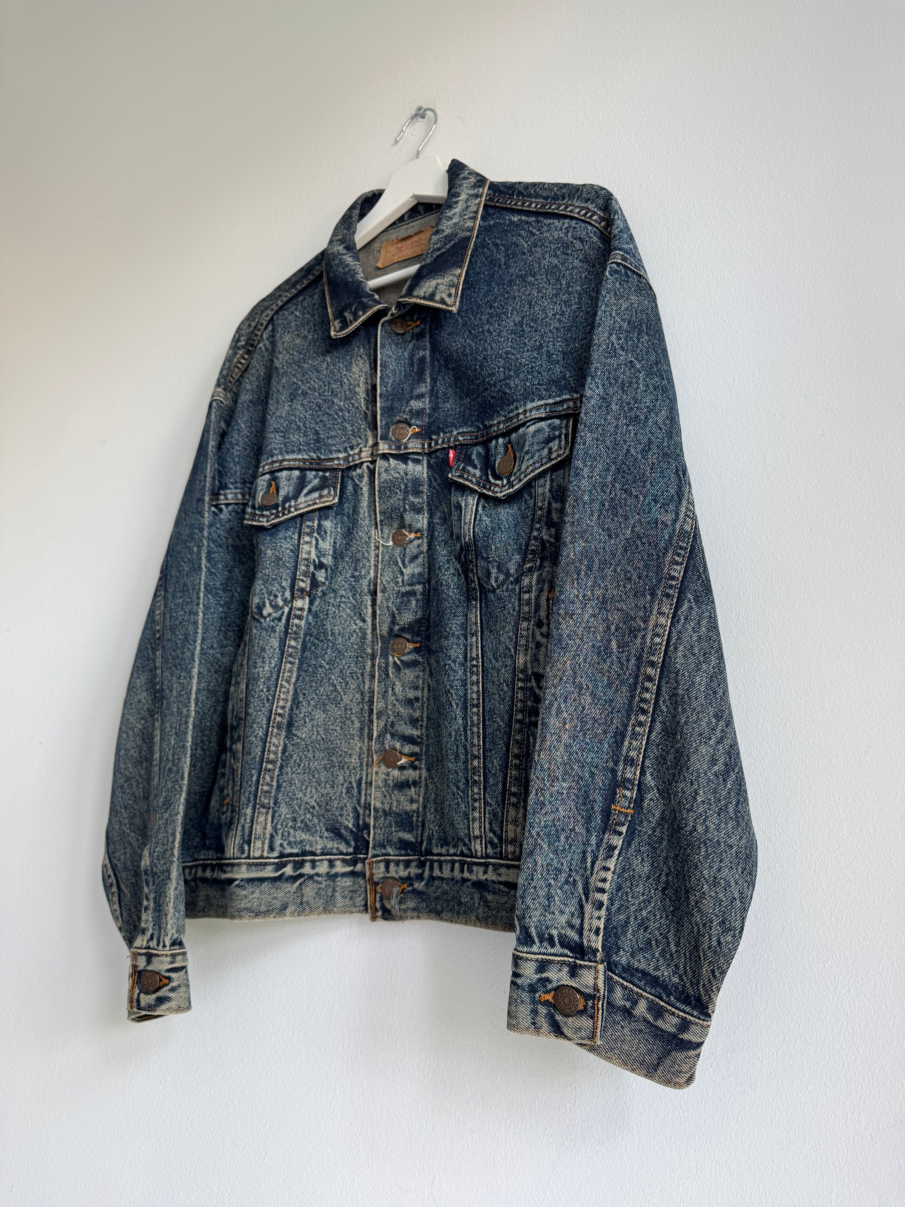 VINTAGE LEVI`S JEANS JACKET