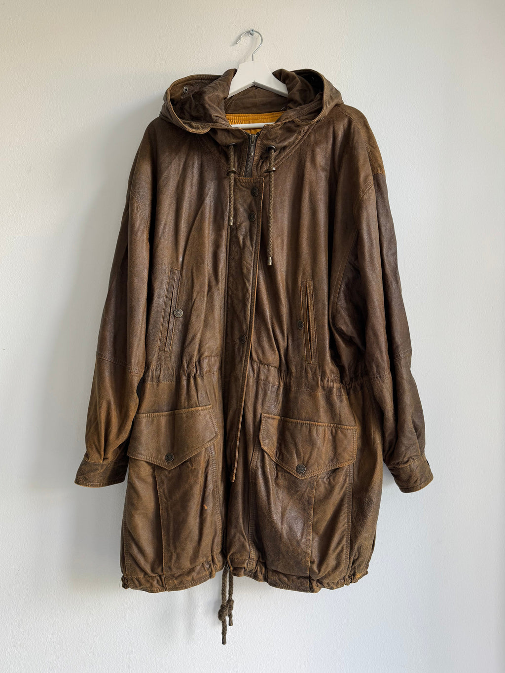 VINTAGE LEATHER COAT