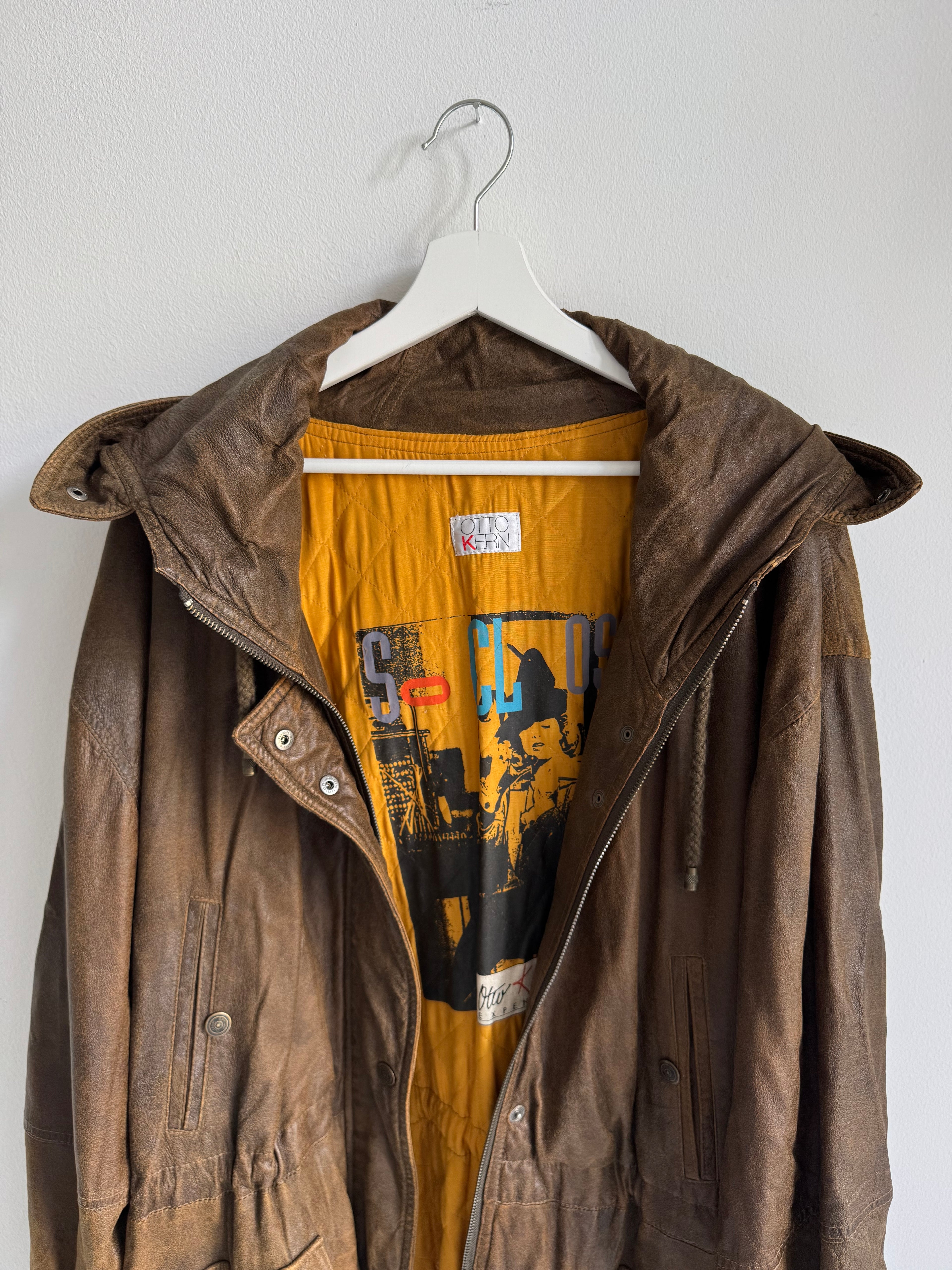 VINTAGE LEATHER COAT