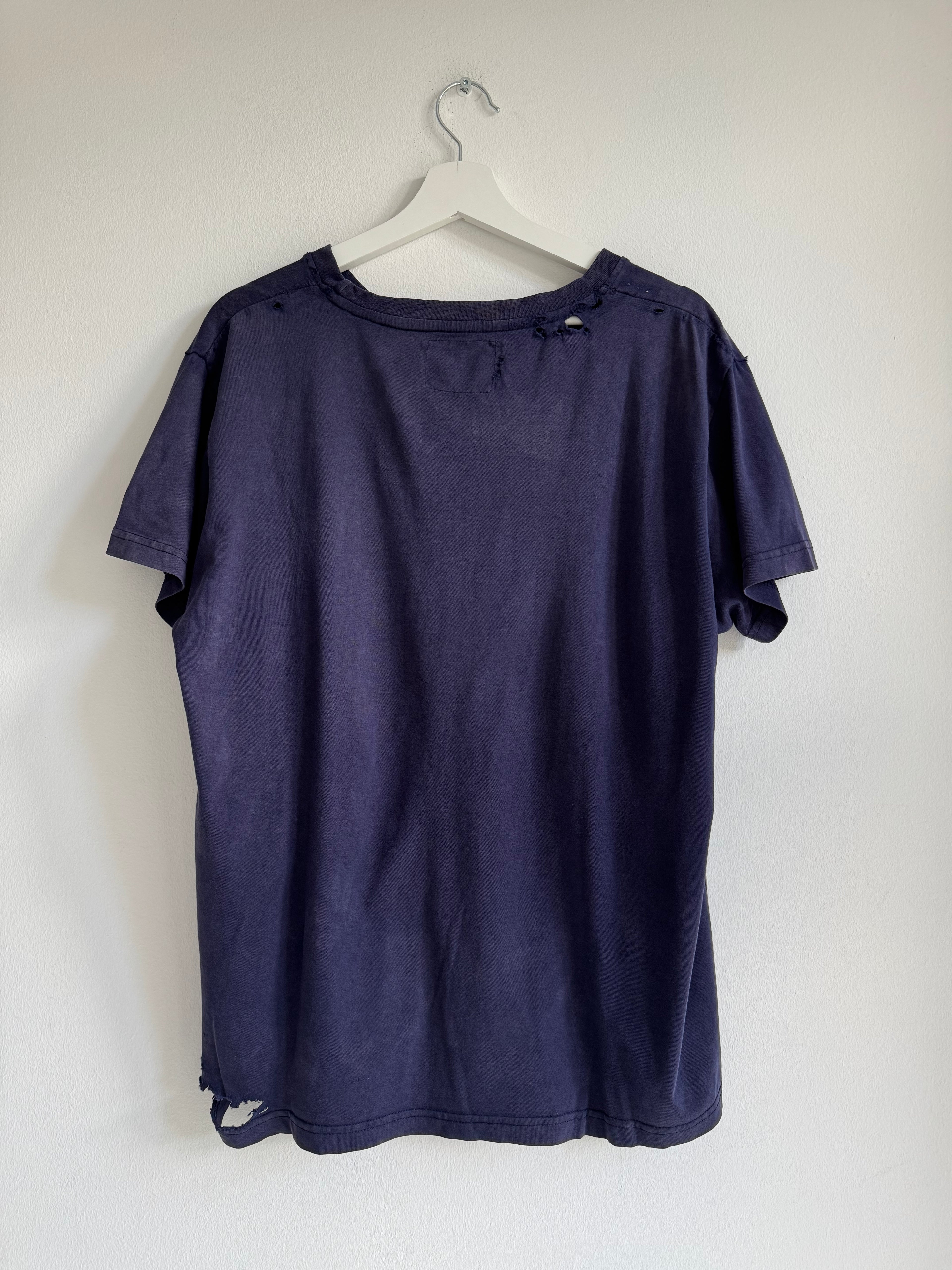 VINTAGE DISTRESSED „FAKE FRIENDS“ GRAPHIC TEE