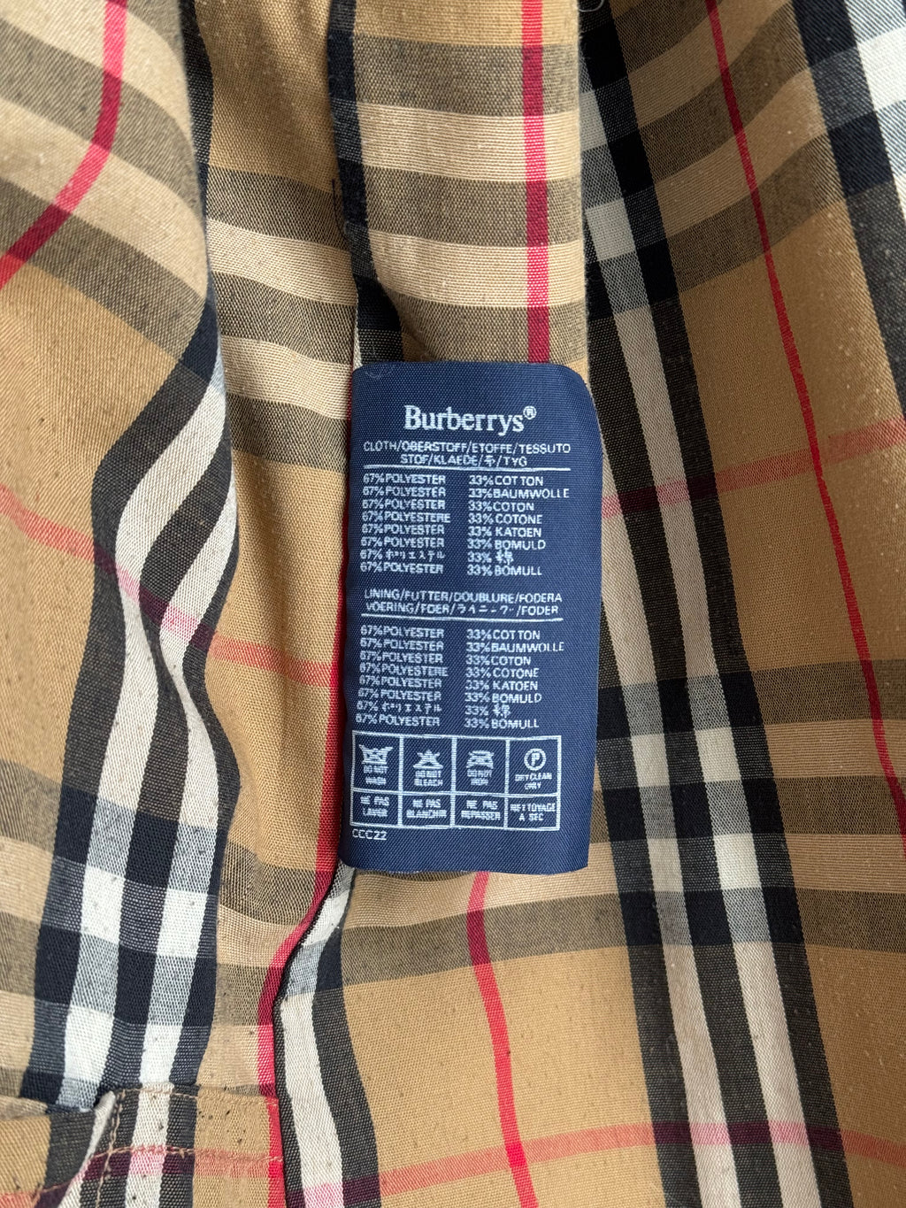 VINTAGE BURBERRY TRENCHCOAT