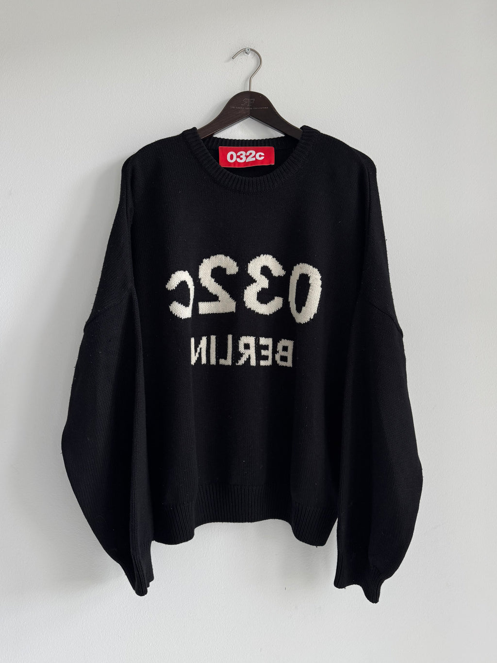032C "SELFIE" KNIT SWEATER