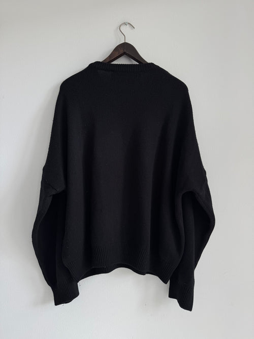 032C "SELFIE" KNIT SWEATER