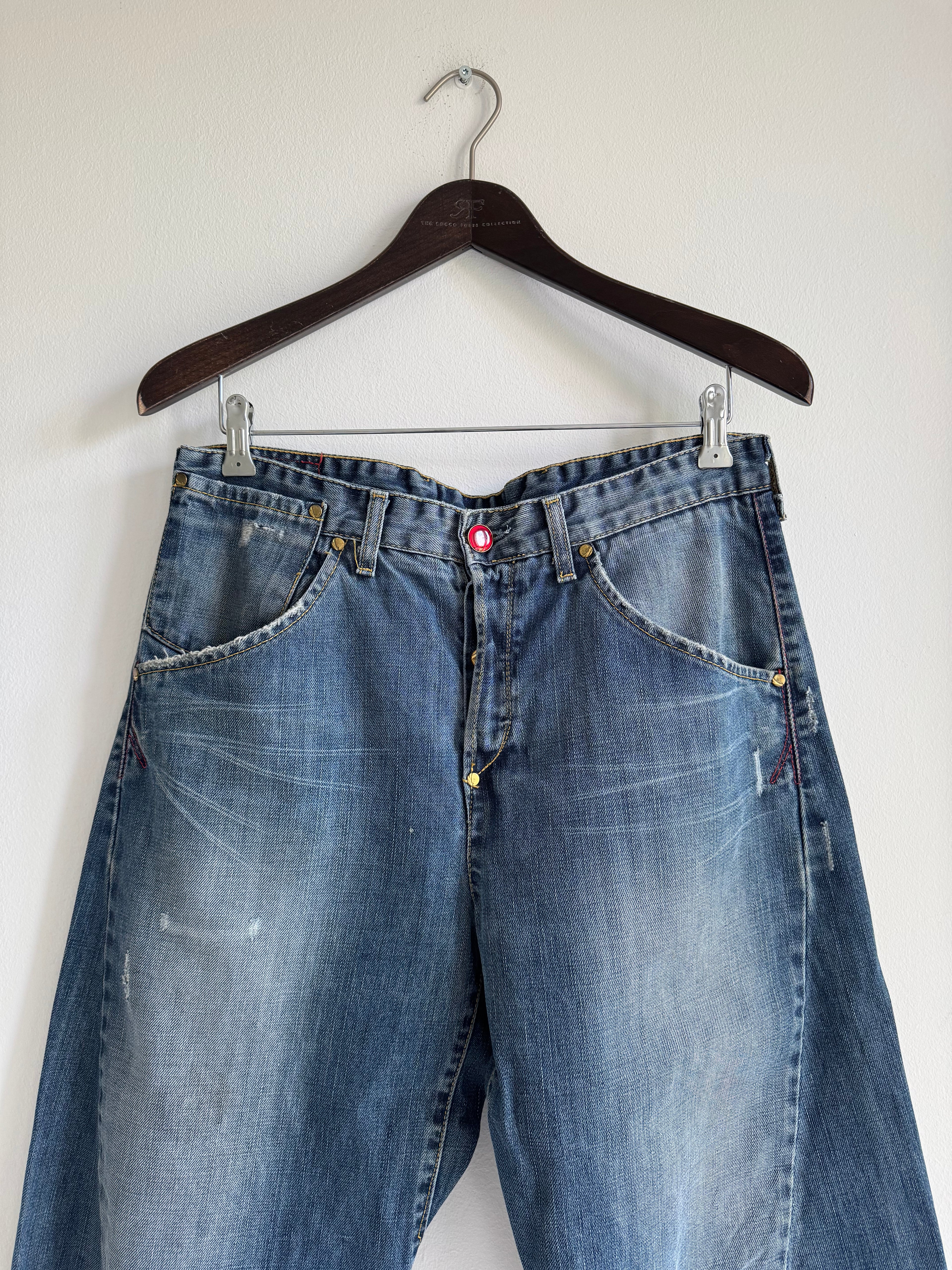 VINTAGE LEVIS "ENGINEERED" JEANS