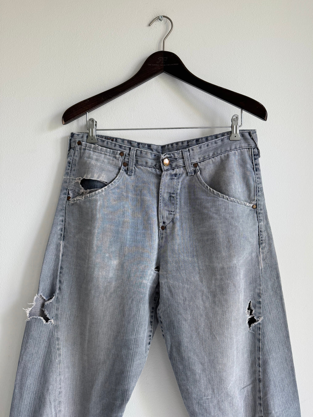 VINTAGE LEVIS "ENGINEERED" HEAVY DISTRESSED JEANS