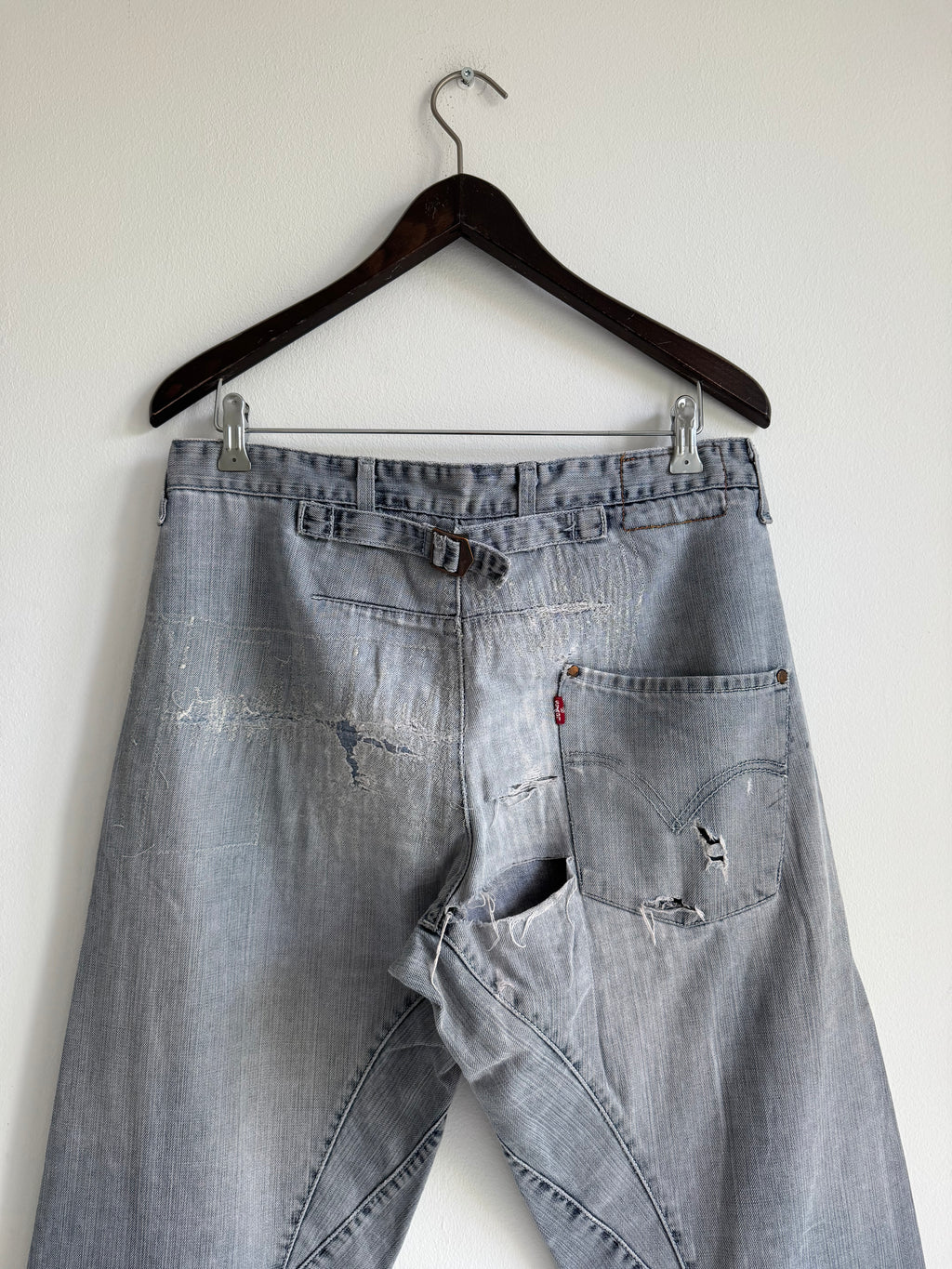 VINTAGE LEVIS "ENGINEERED" HEAVY DISTRESSED JEANS