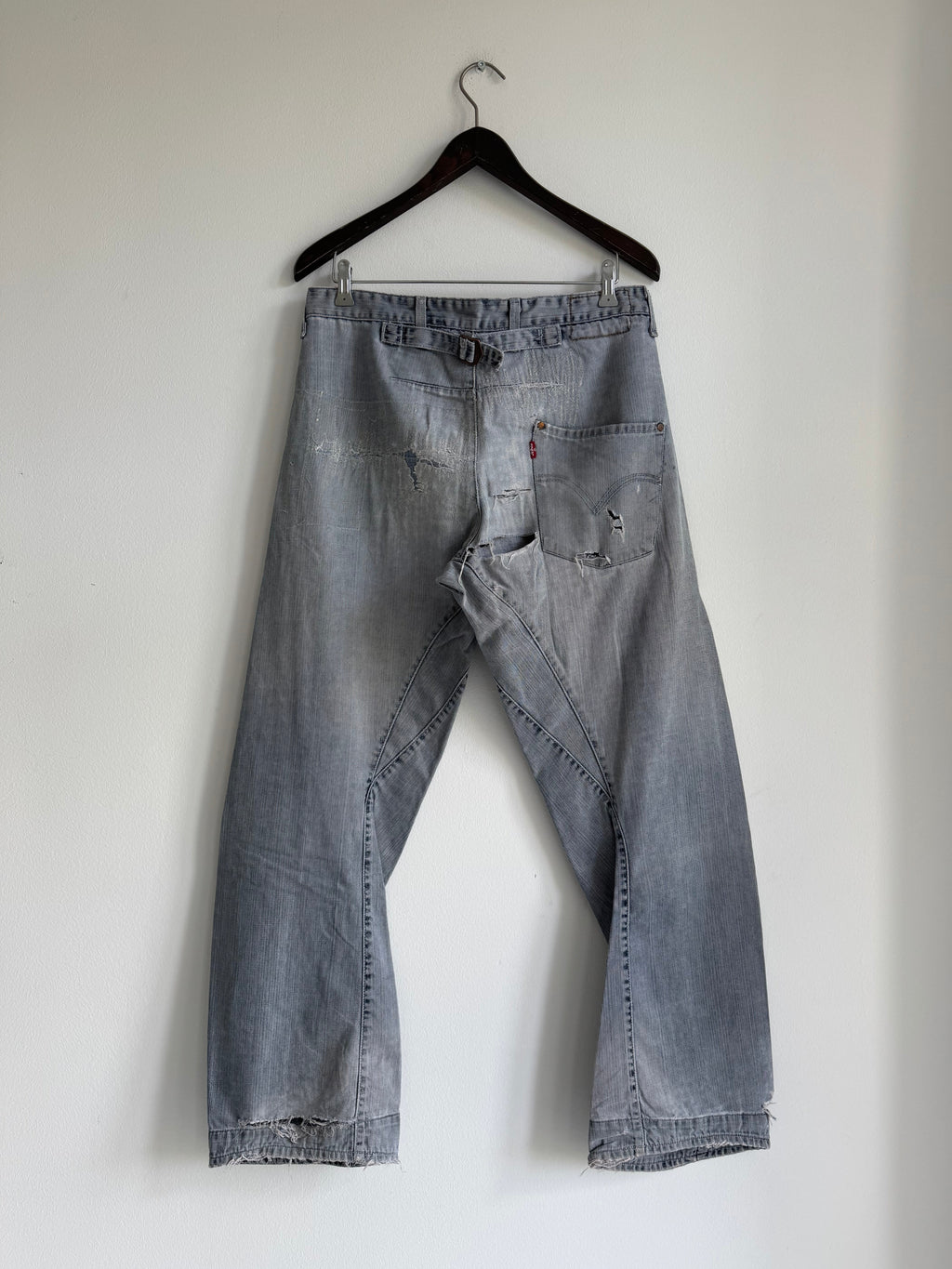 VINTAGE LEVIS "ENGINEERED" HEAVY DISTRESSED JEANS