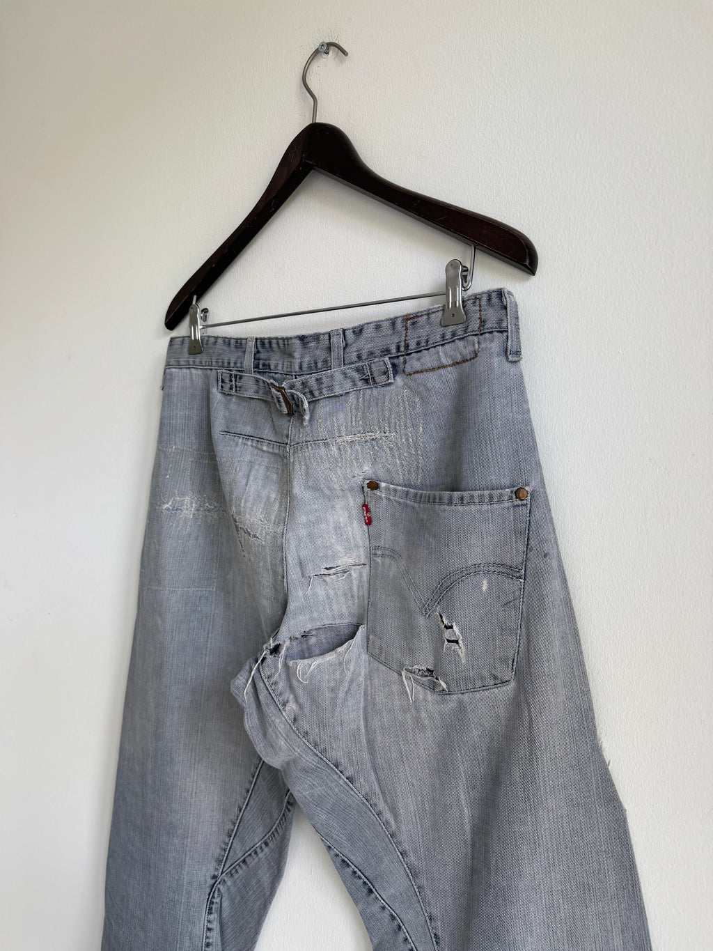 VINTAGE LEVIS "ENGINEERED" HEAVY DISTRESSED JEANS