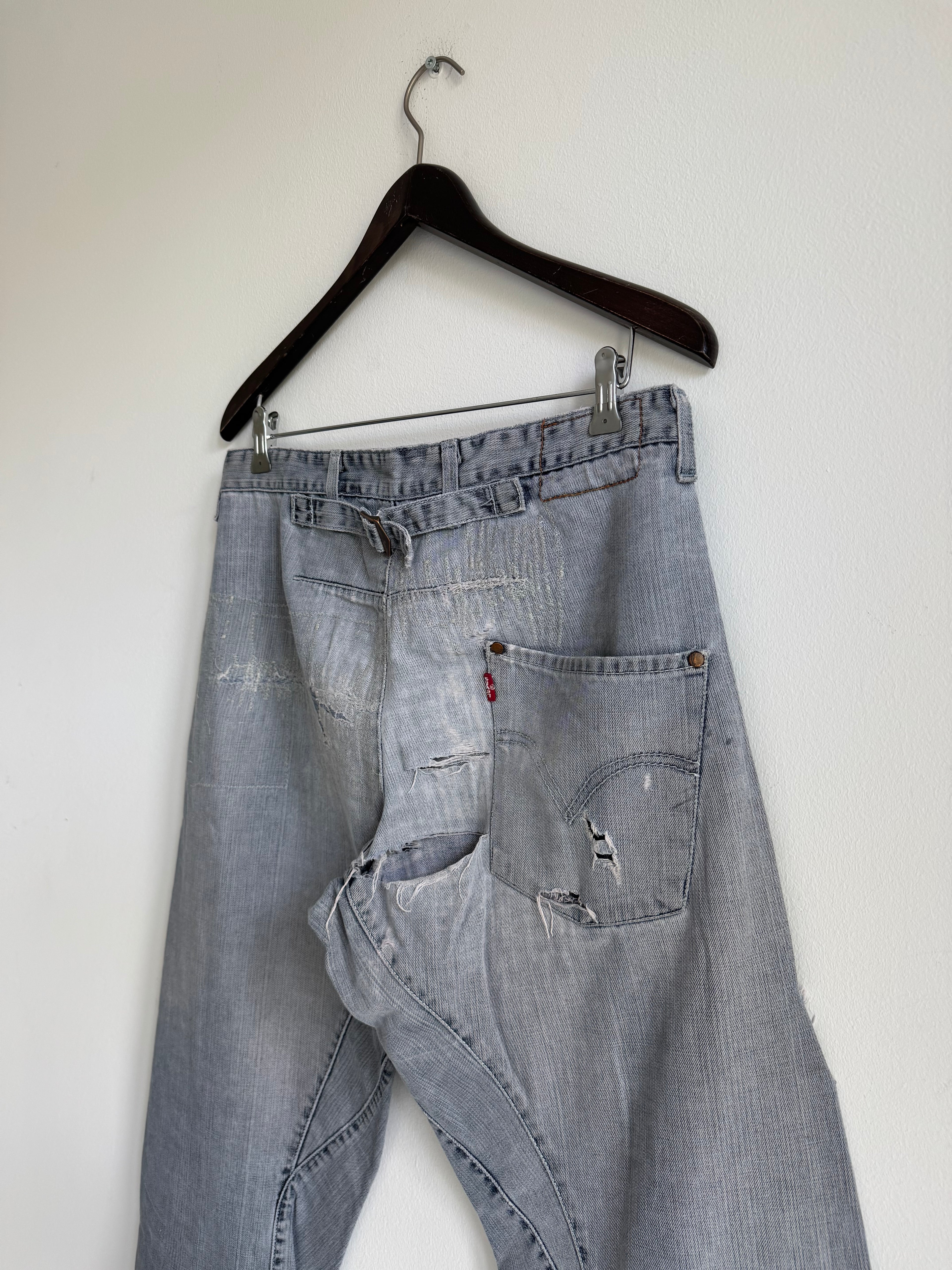 VINTAGE LEVIS "ENGINEERED" HEAVY DISTRESSED JEANS