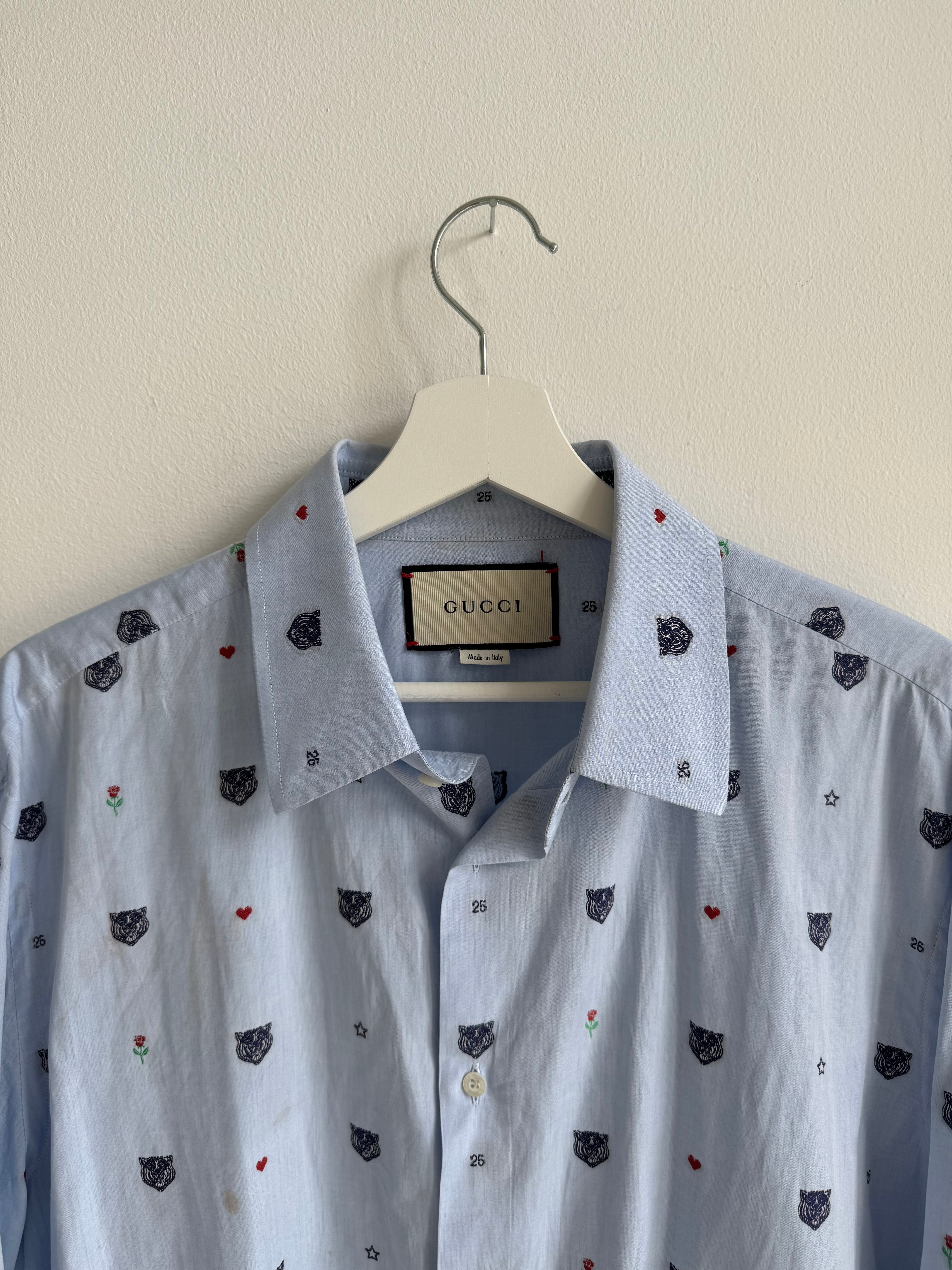 GUCCI EMBROIDERED "TIGER HEAD" BUTTON UP SHIRT