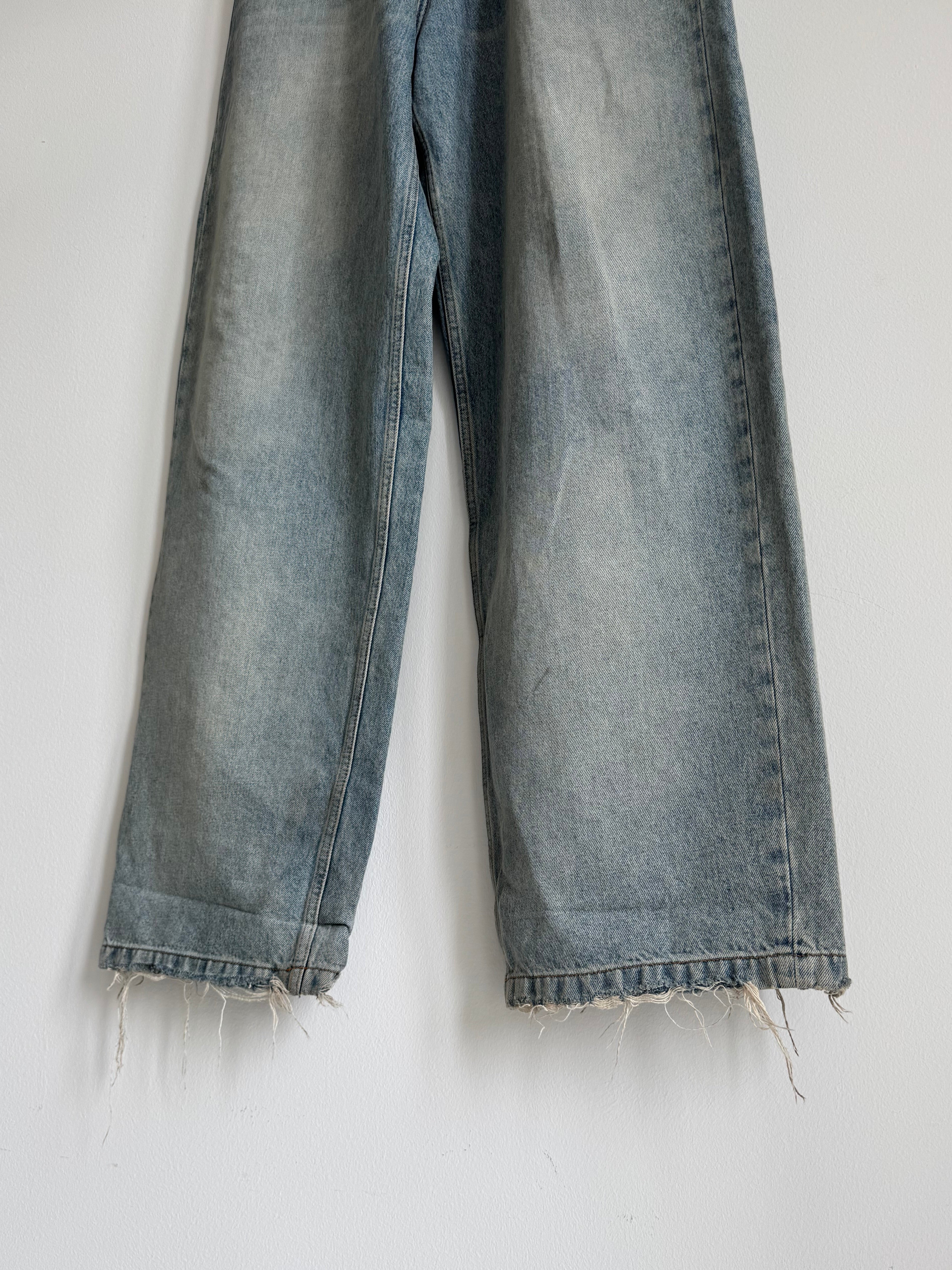 BALENCIAGA WIDE LEG BAGGY JEANS SS22