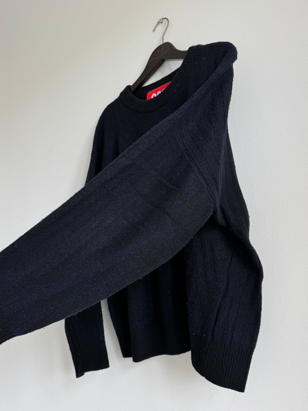 032C CREWNECK KNIT SWEATER