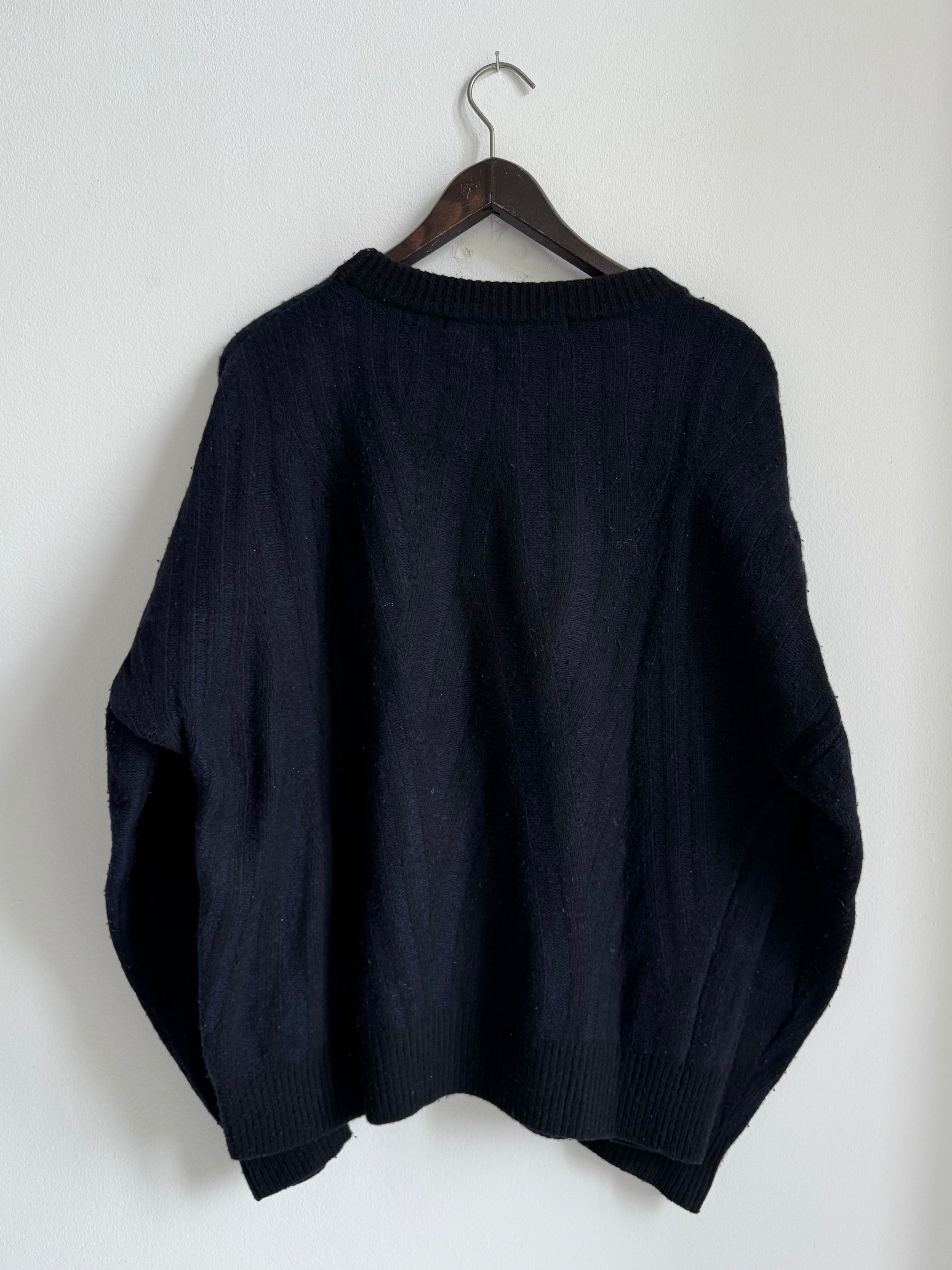 032C CREWNECK KNIT SWEATER
