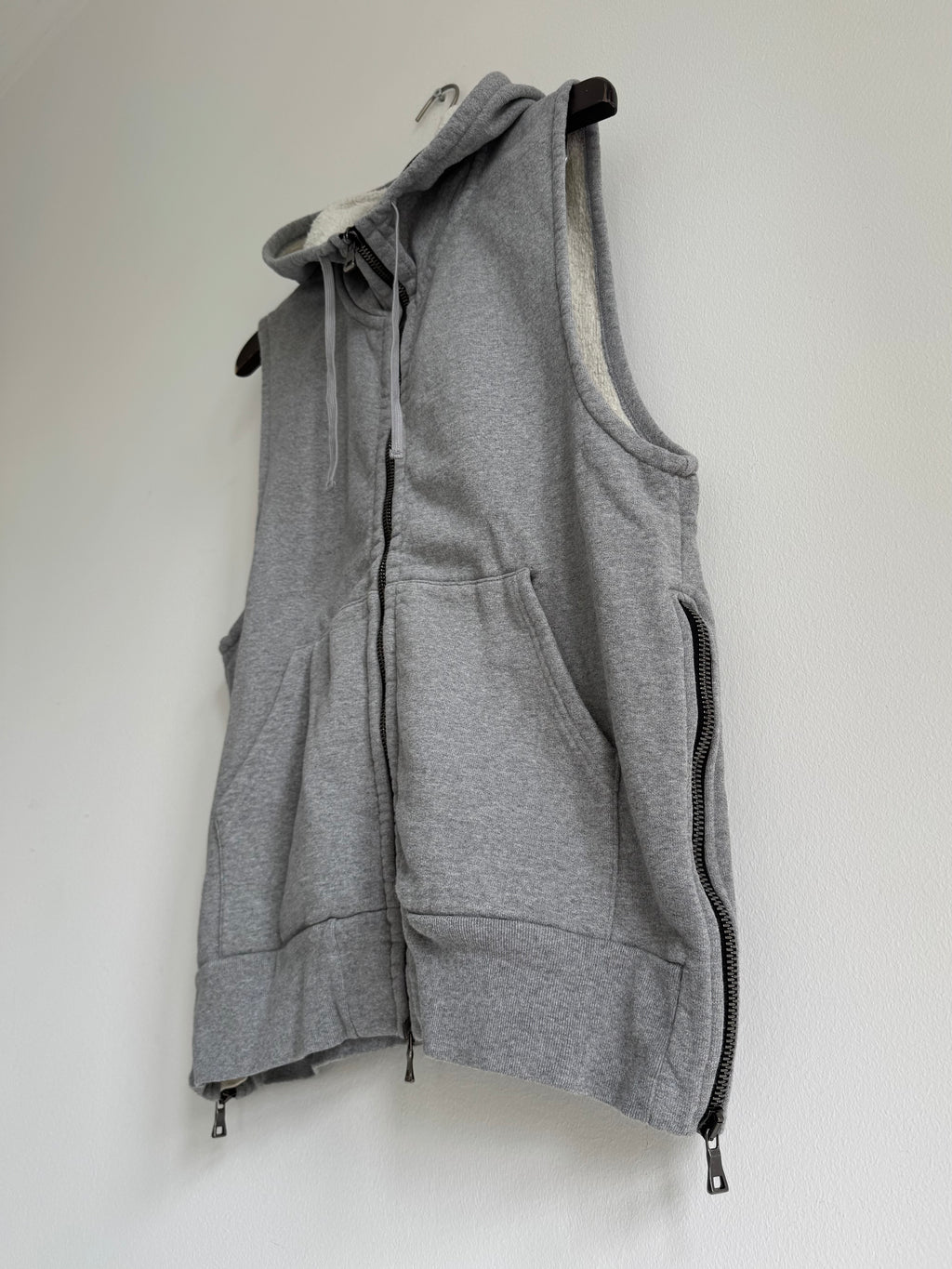 BALMAIN SLEEVELESS ZIP HOODIE VEST