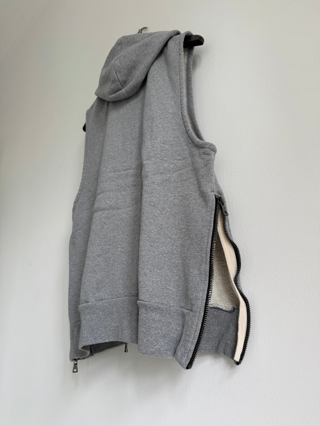 BALMAIN SLEEVELESS ZIP HOODIE VEST