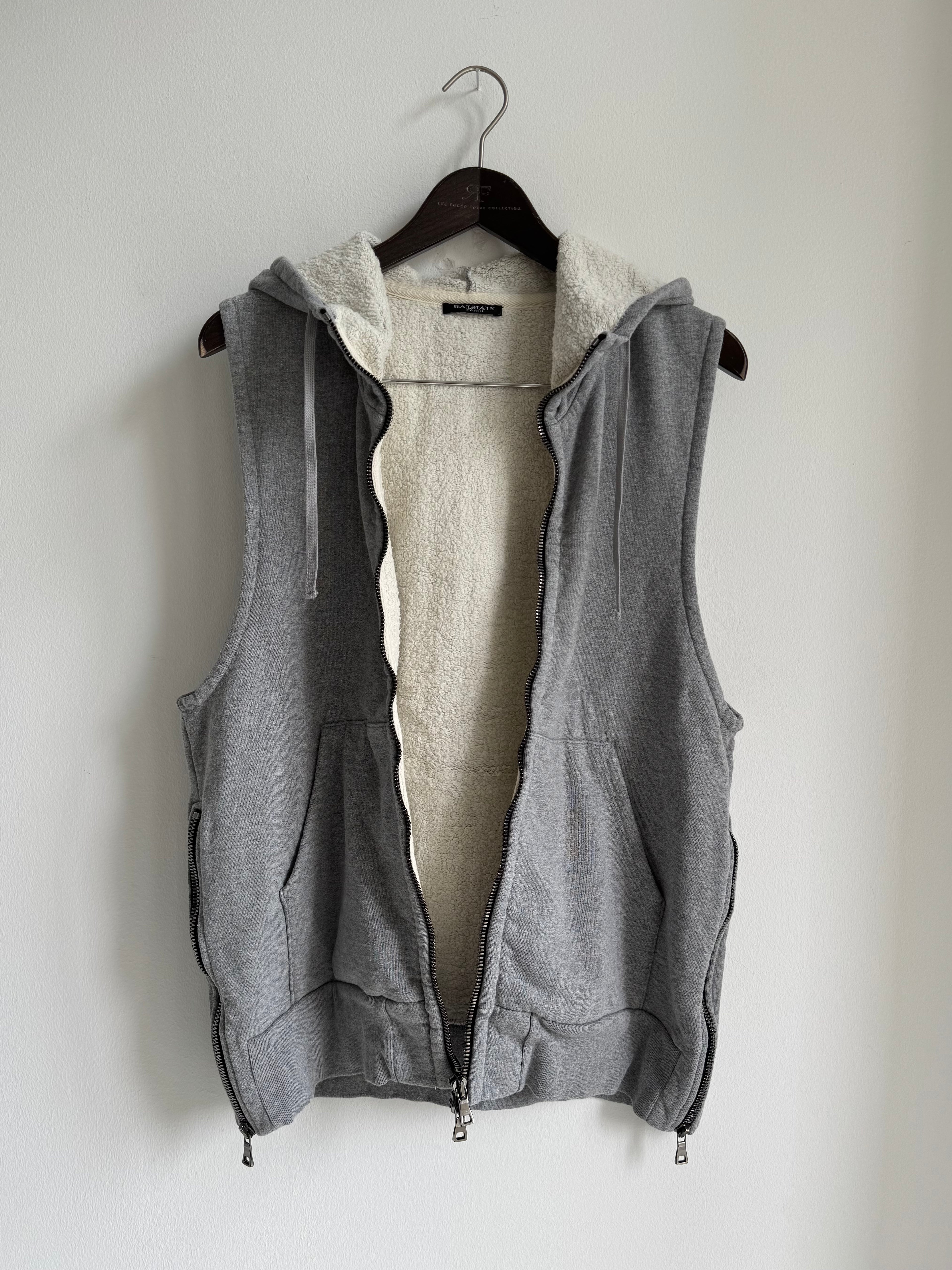 BALMAIN SLEEVELESS ZIP HOODIE VEST
