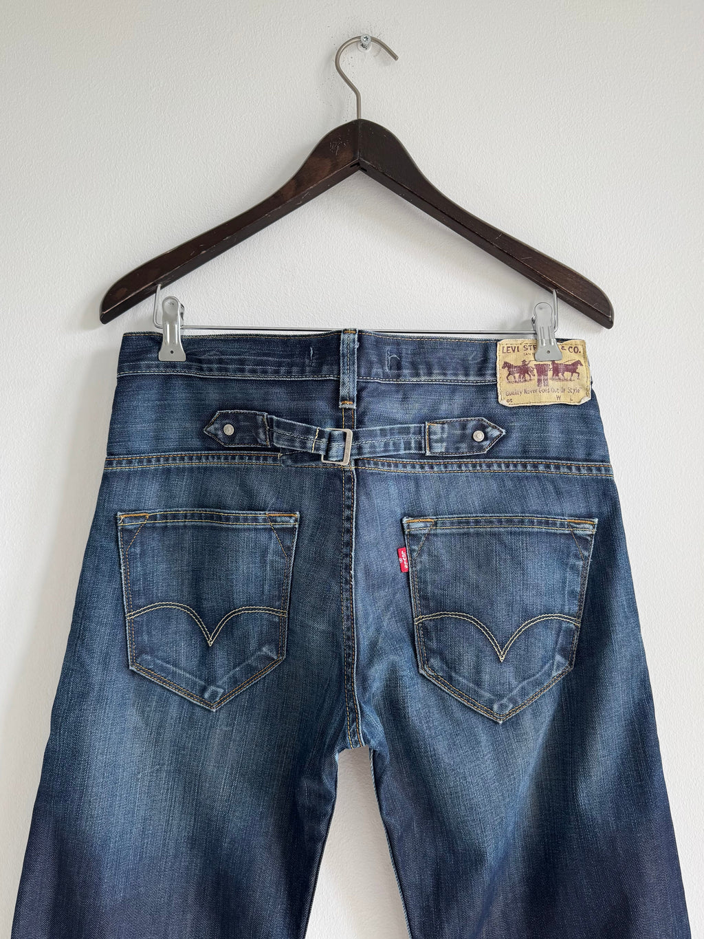 VINTAGE LEVI`S 503 LOOSE
