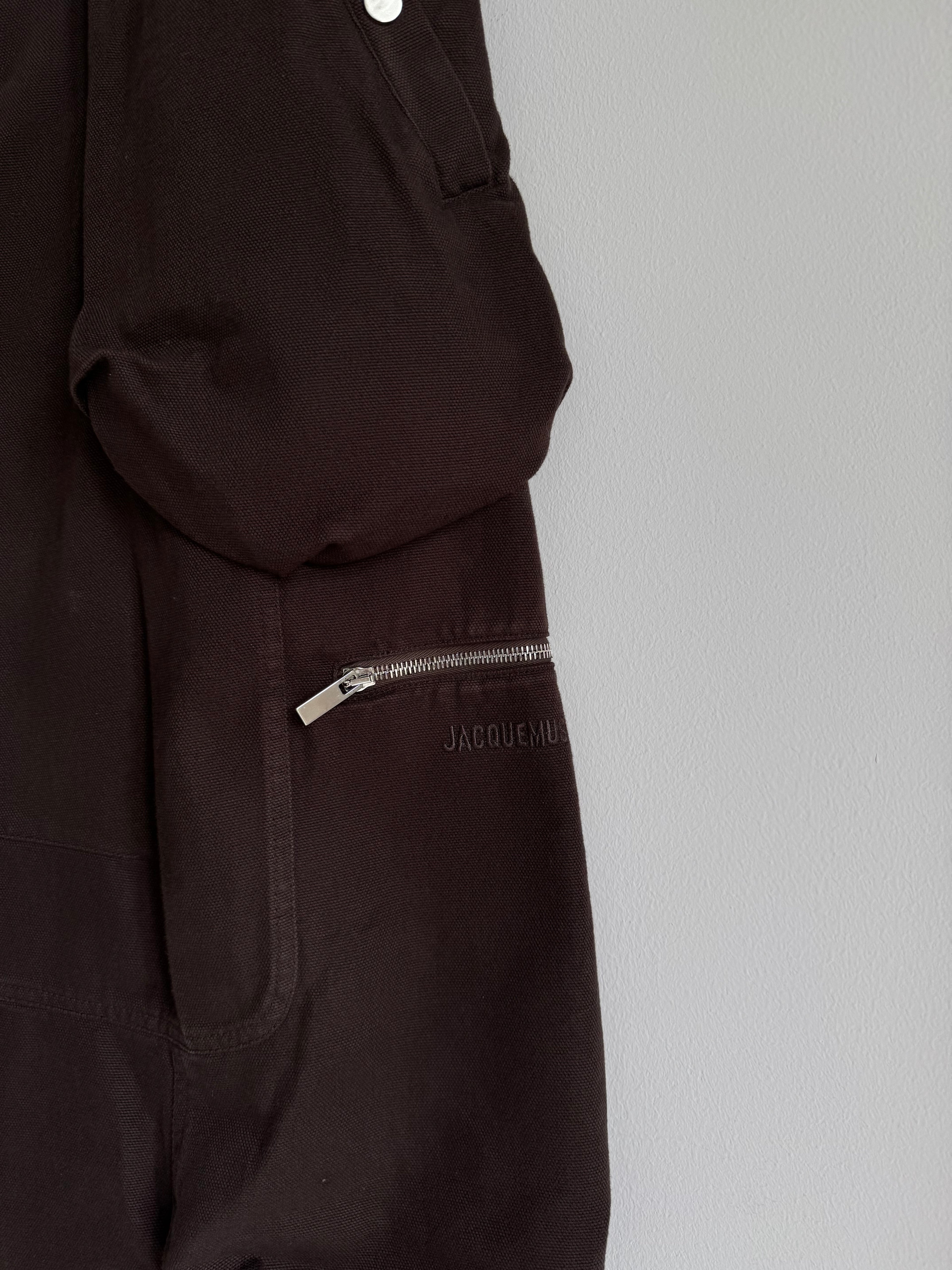 JACQUEMUS LE CARGO MARRONE PANTS
