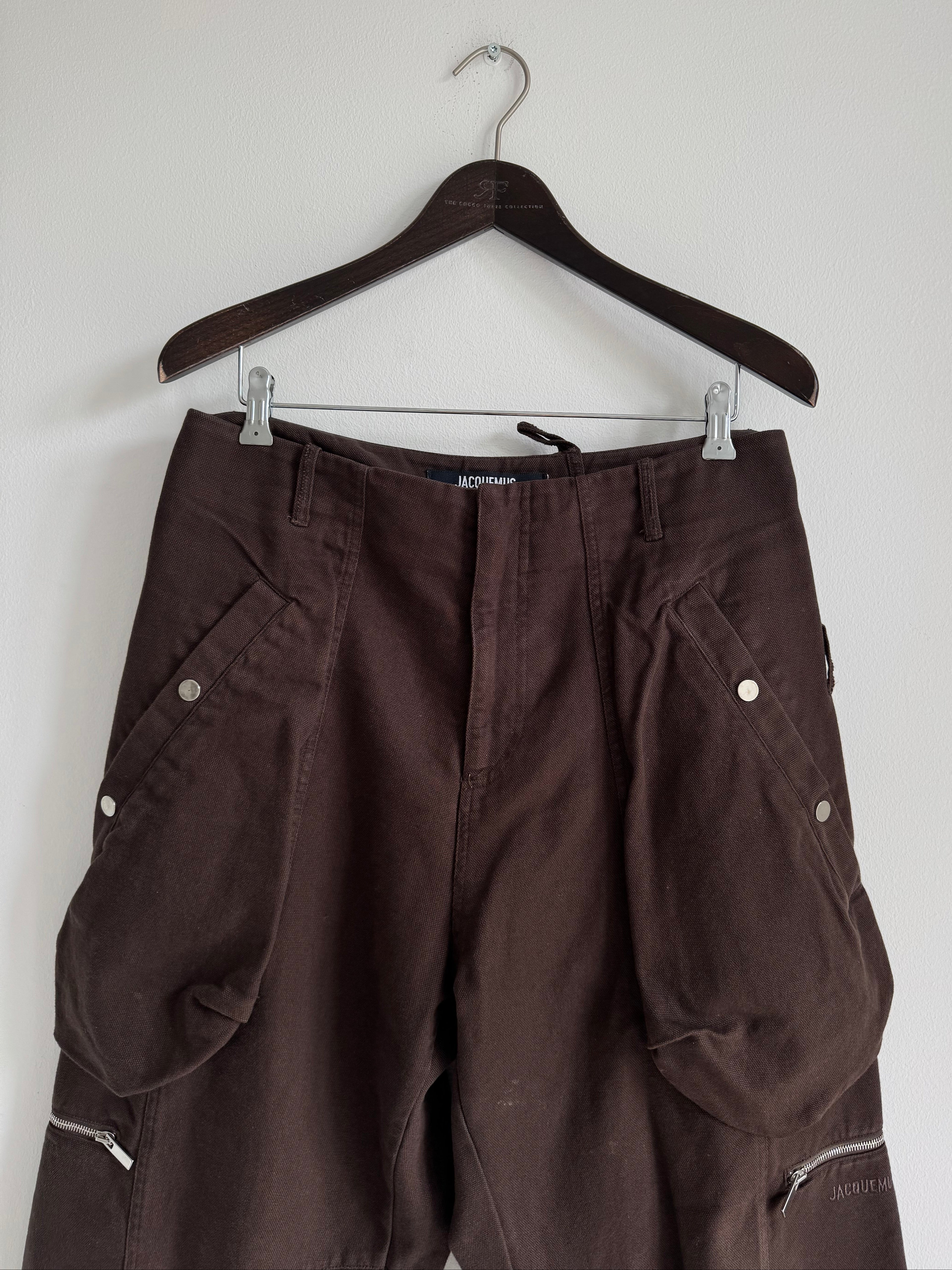 JACQUEMUS LE CARGO MARRONE PANTS