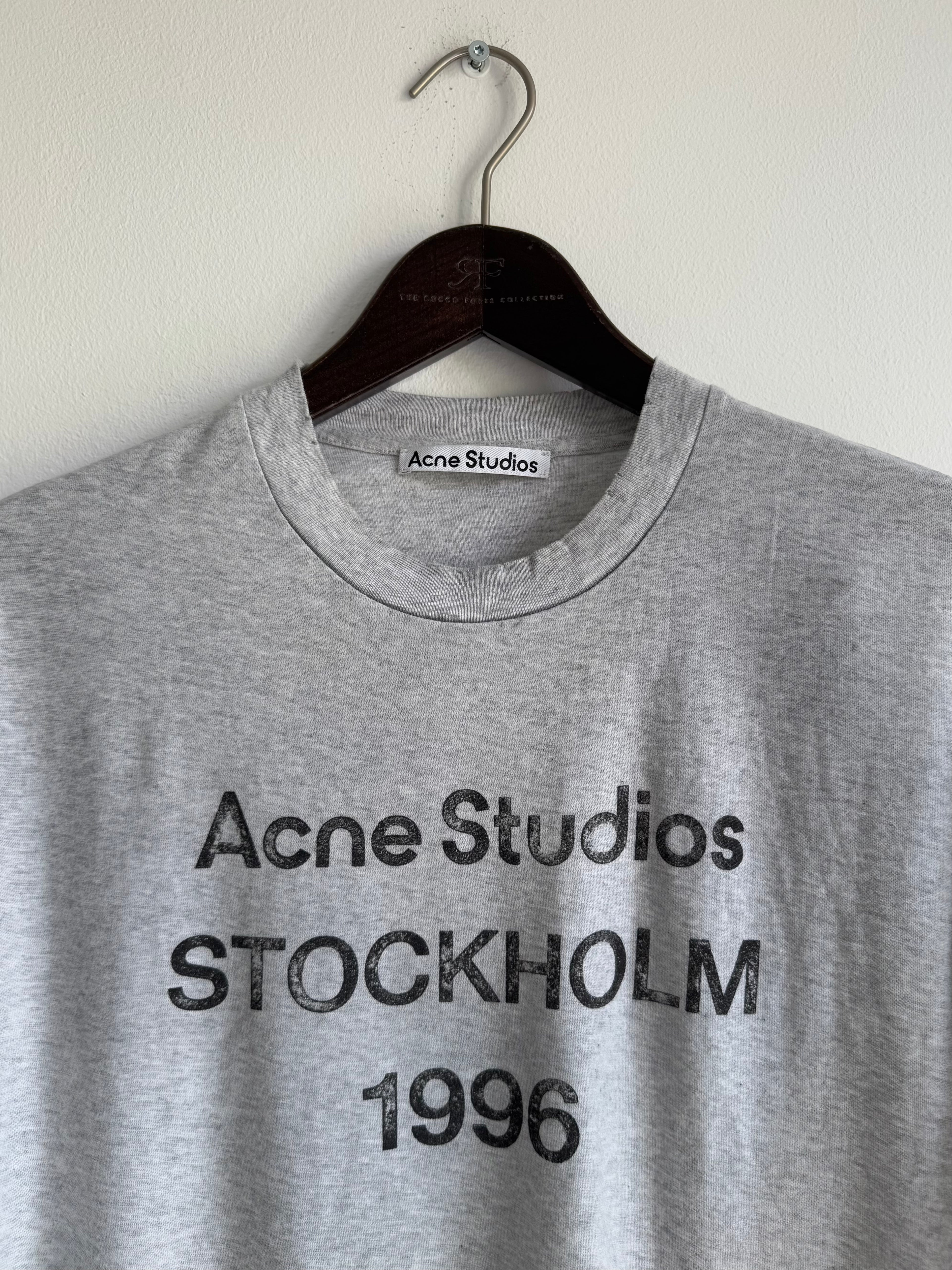 ACNE STUDIOS STOCKHOLM 1996 TEE
