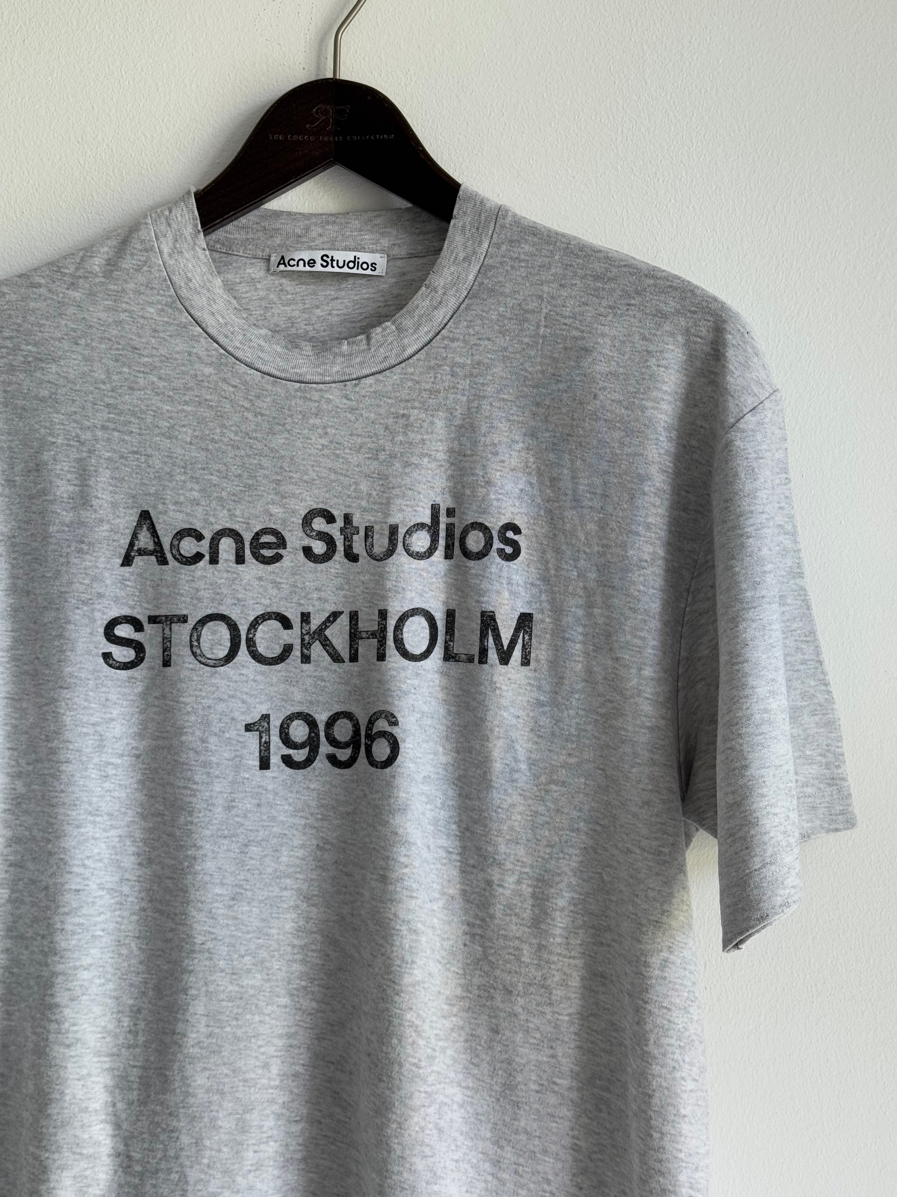 ACNE STUDIOS STOCKHOLM 1996 TEE