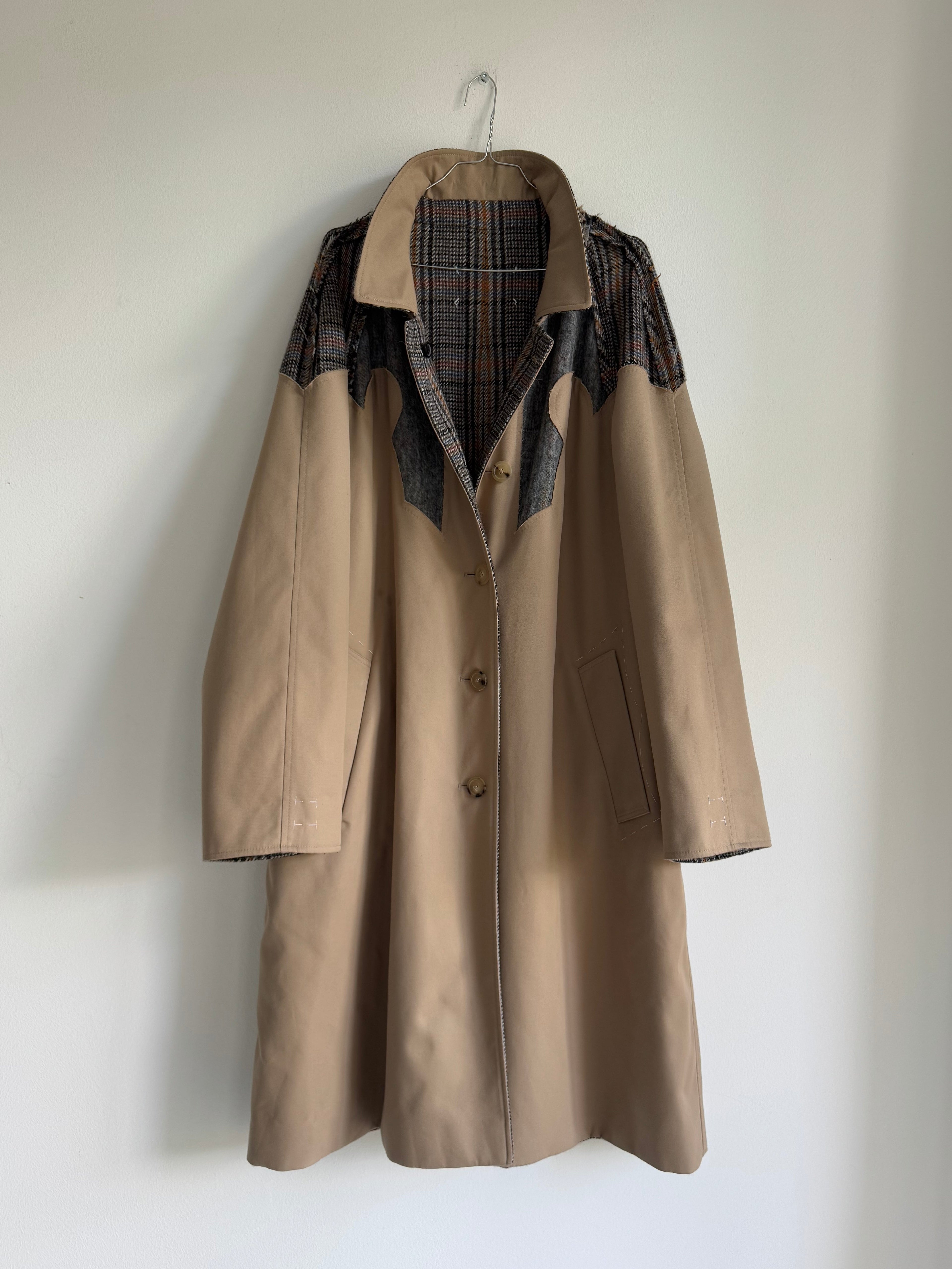 MAISON MARGIELA REVERSIBLE TRENCH COAT