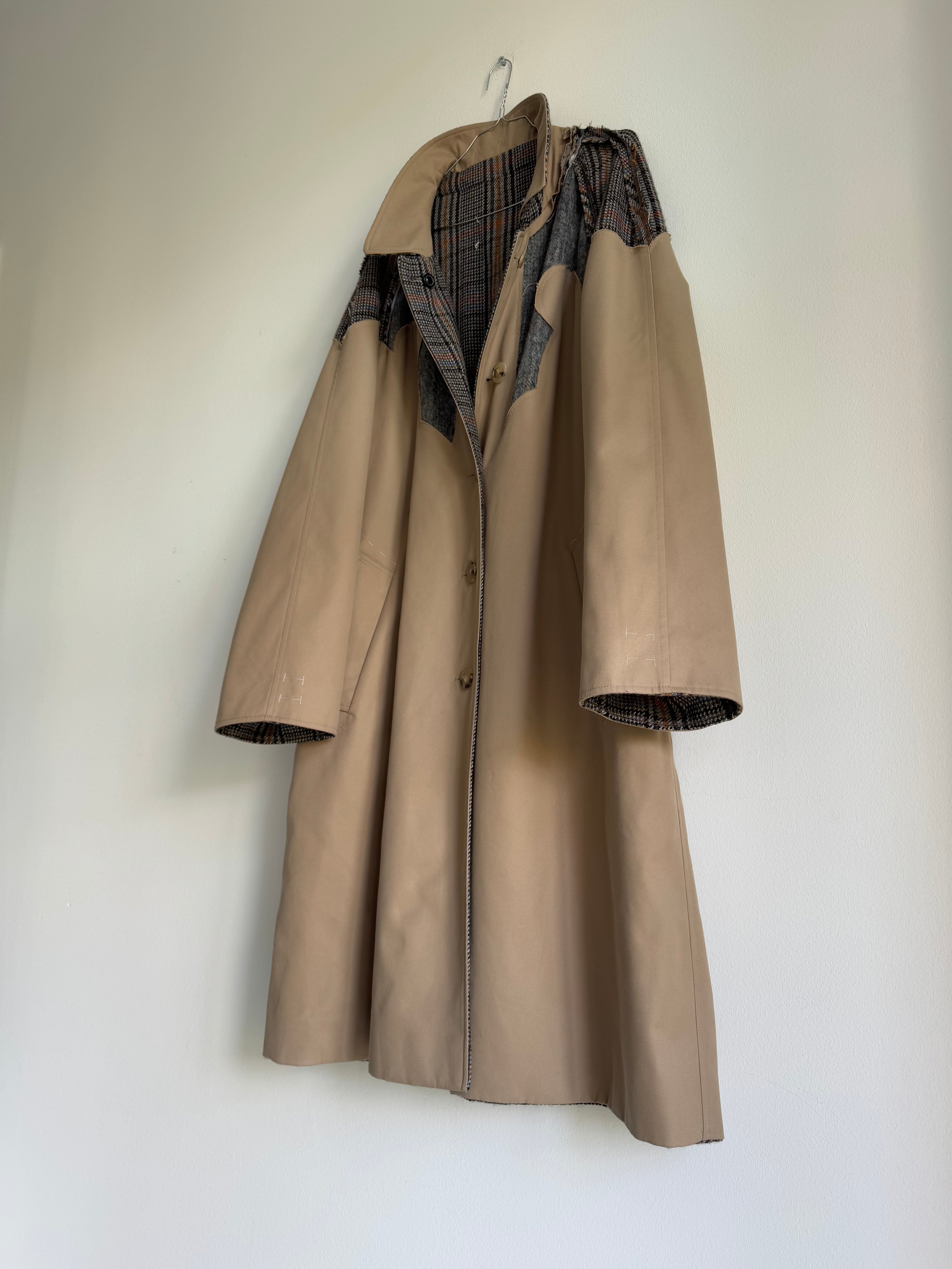 MAISON MARGIELA REVERSIBLE TRENCH COAT